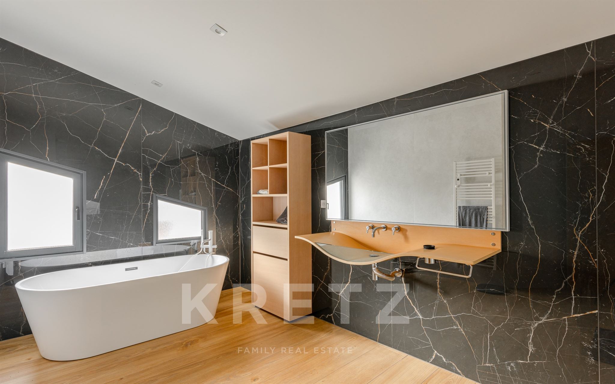 Architect-designed villa in Chiberta