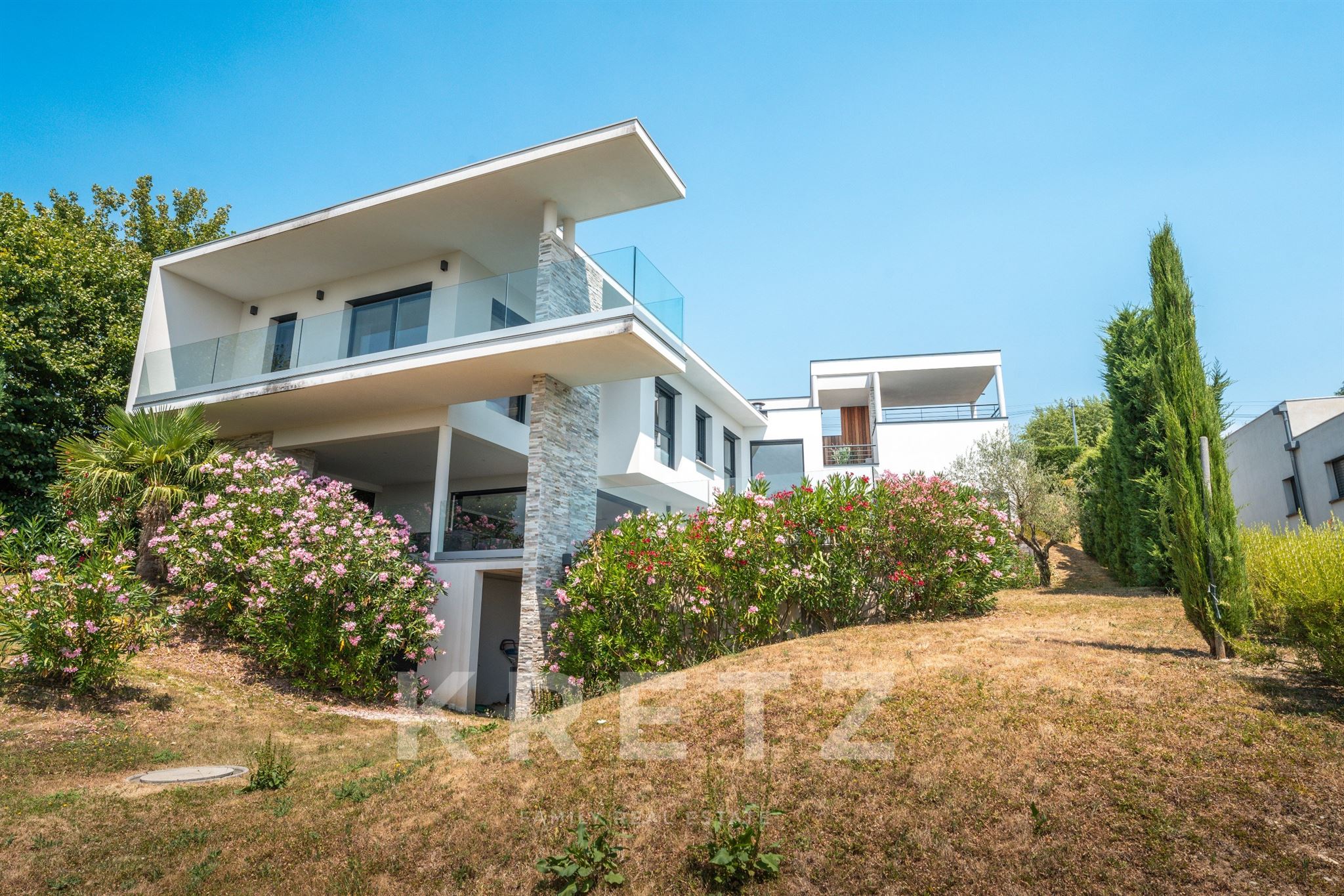 COUBLEVIE / VOIRON – Um Belvedere Contemporâneo de Exceção