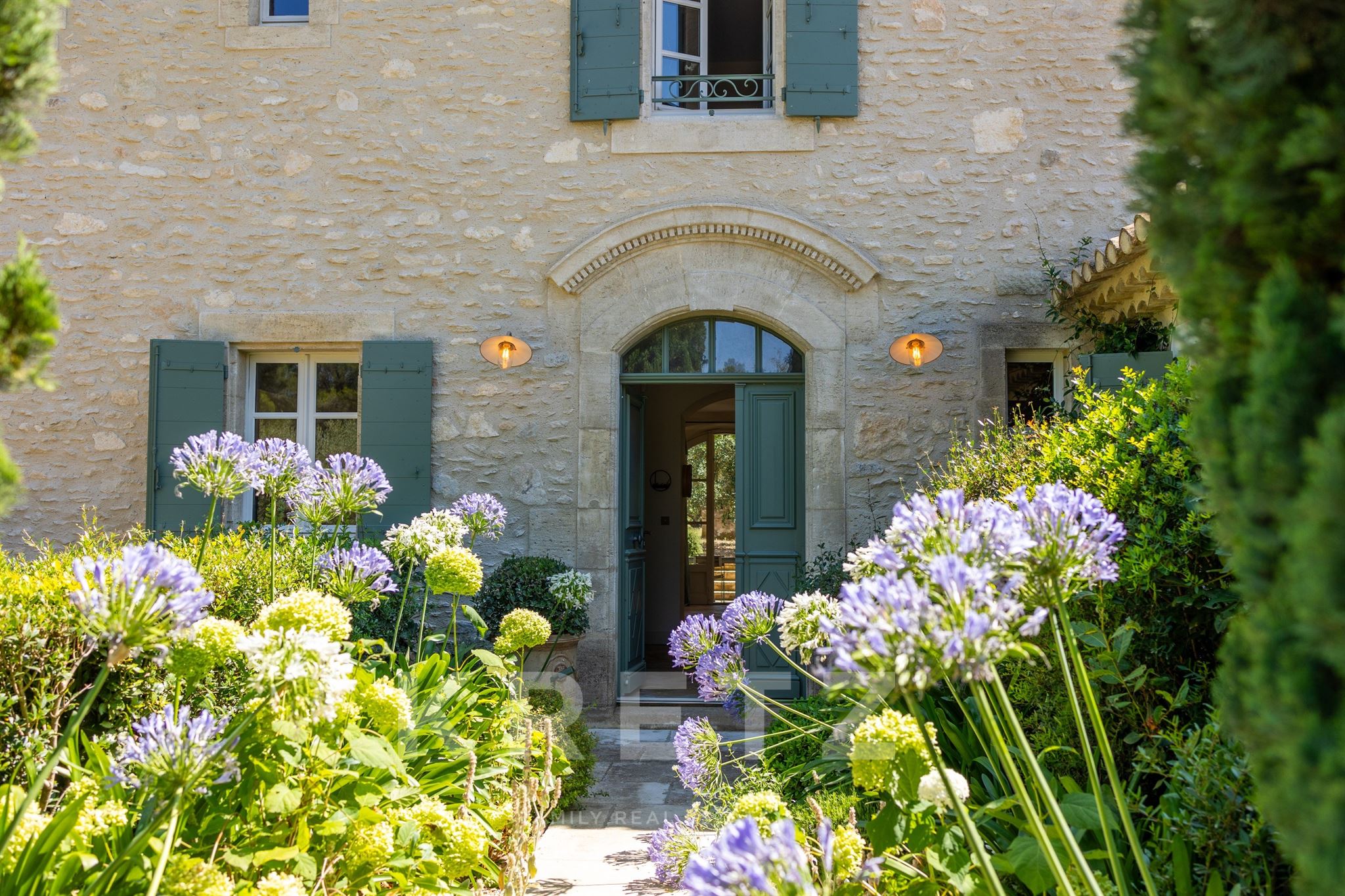 Exceptional Luxury Stone Mas in Saint-Rémy-de-Provence, 265 sqm, 5 bedrooms | Alpilles | Provence |