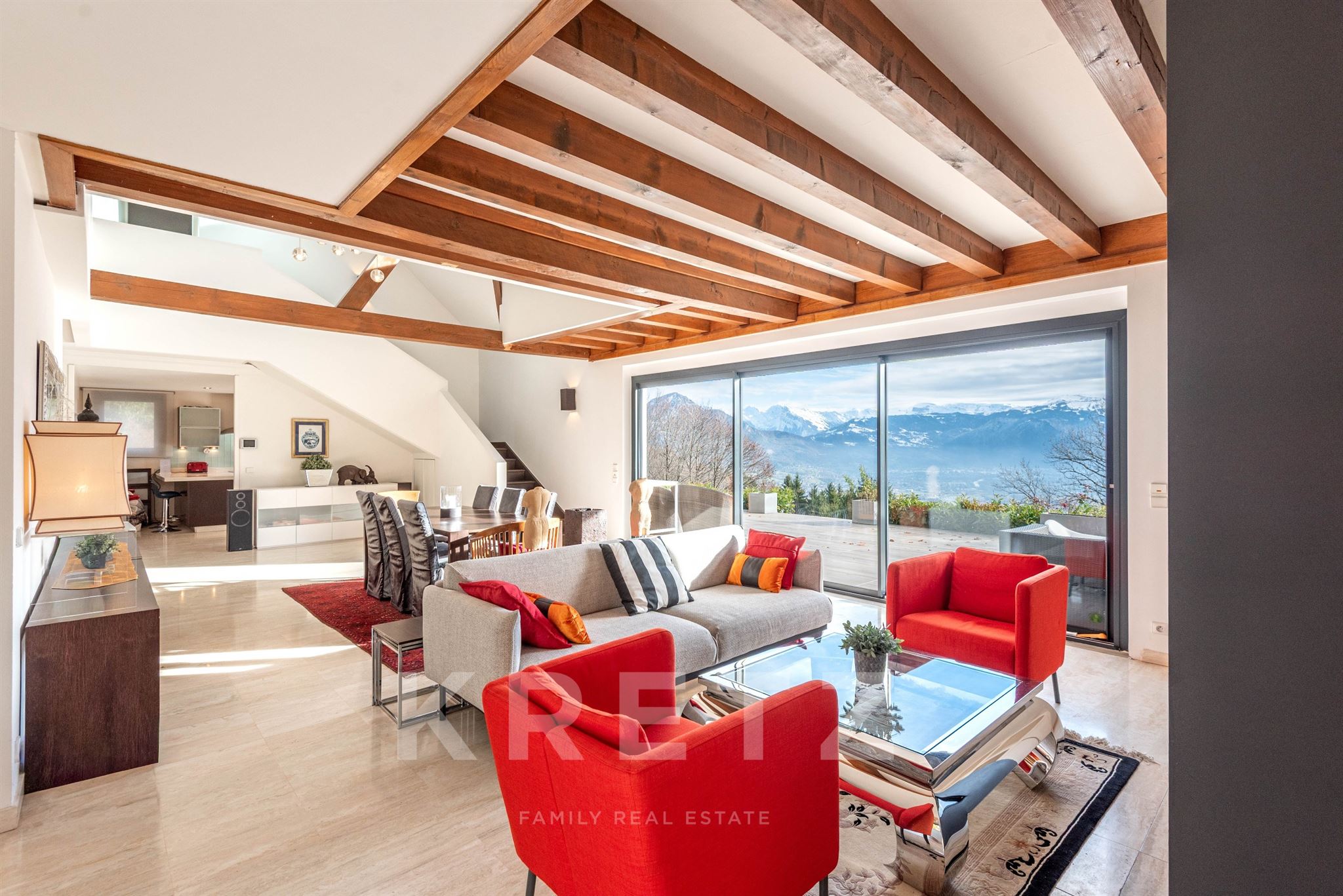MARIGNIER – Panoramic Arve Valley View Property with Pool