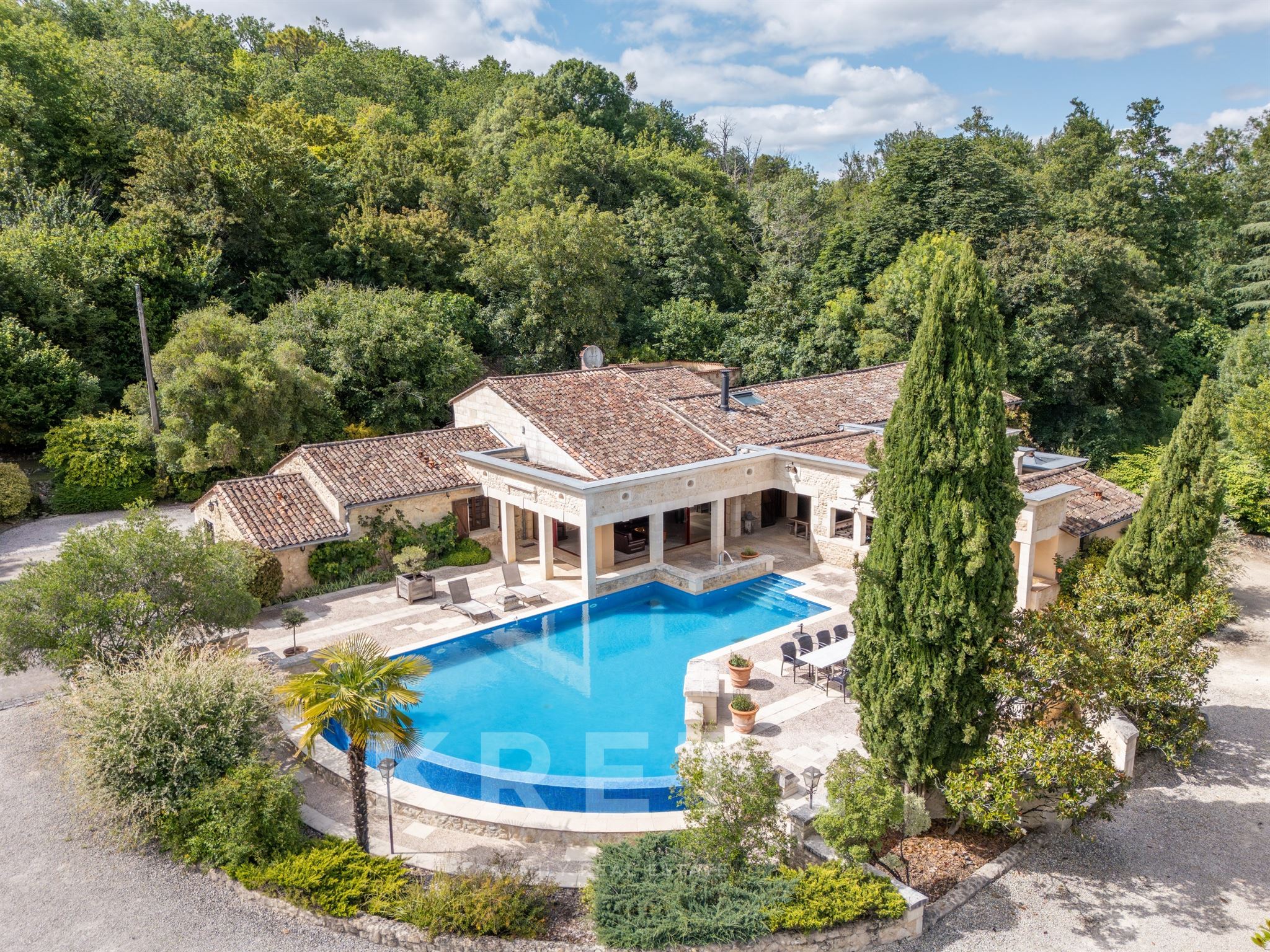 Carignan, Rive droite Bordeaux - Ancien moulin du XIIIe siècle, 280m², parc 1,3 hectares