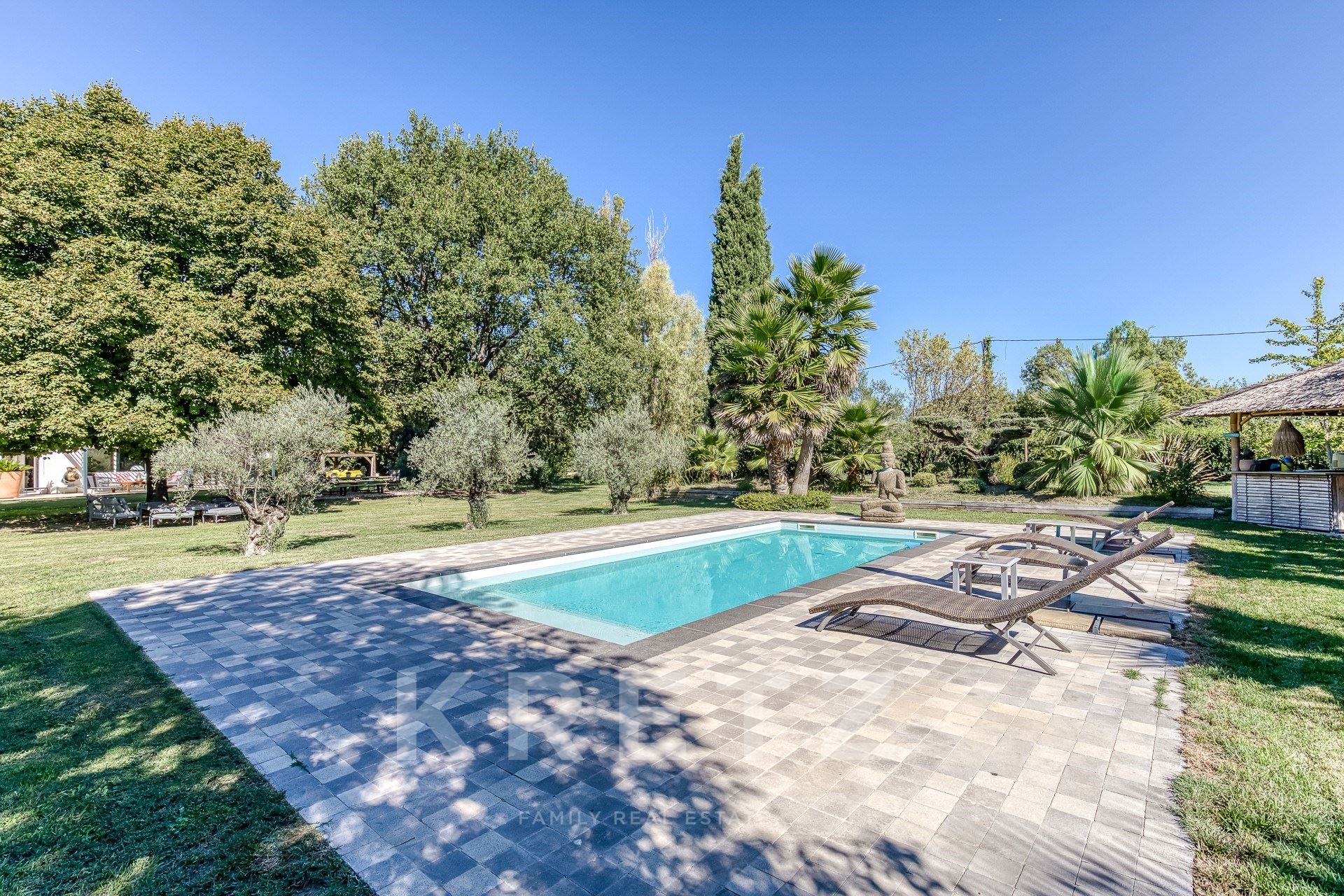 AUBAGNE – BASTIDE DE CHARME ENTIÈREMENT RÉNOVÉE | 215 m² | TERRAIN 4 300 m²