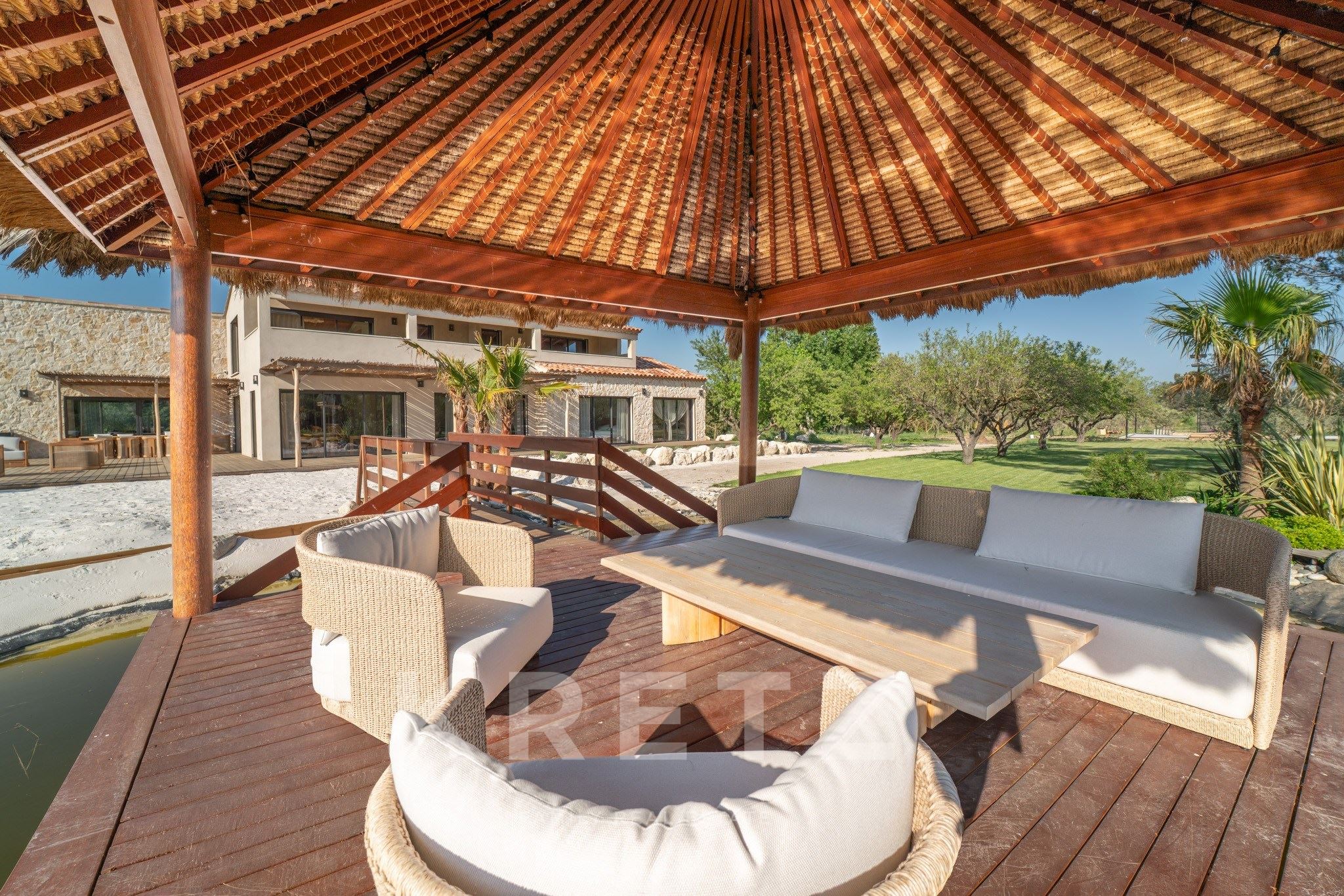 Luxury Estate in Eygalières, Provence – 1 Hectare Private Domain, 5-Bedroom Designer Villa, Alpilles