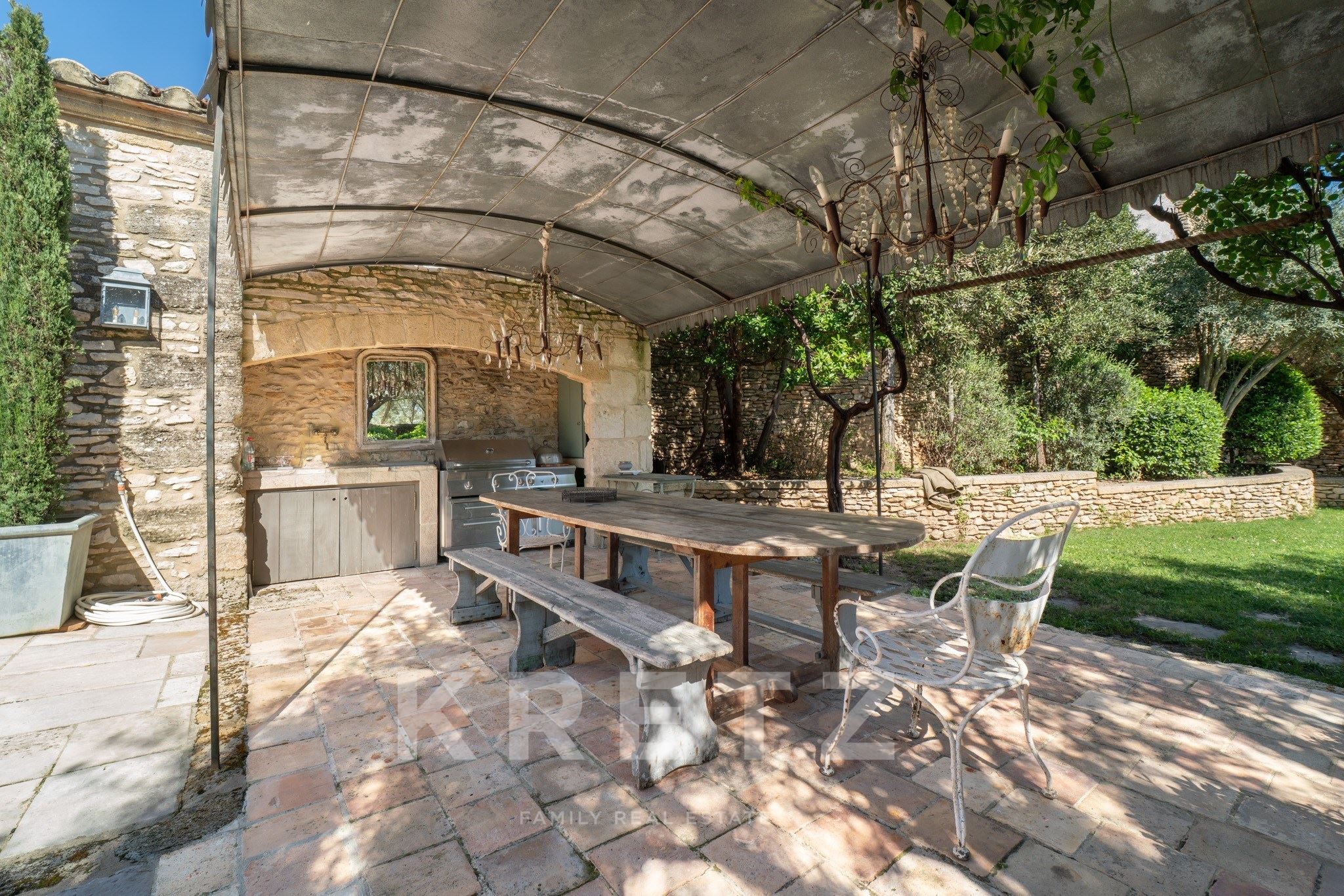 Stone Farmhouse for Sale Uzès Provence – Renovated Luxury Property with Pool, Gardens and Countrysid