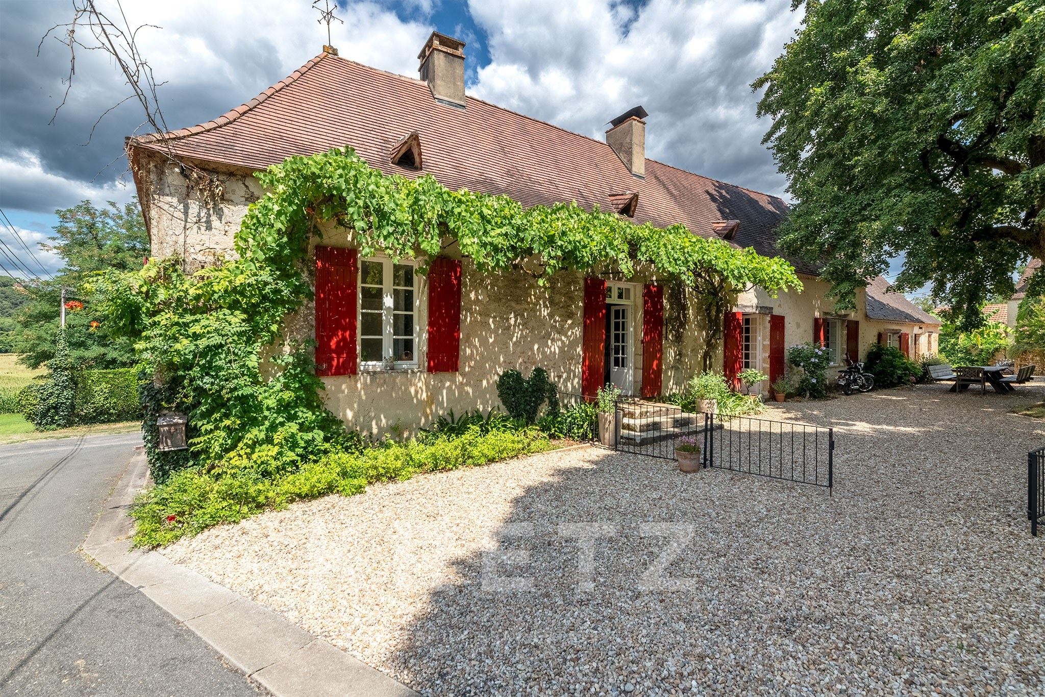 Charming 330 m² Périgourdine with Pool