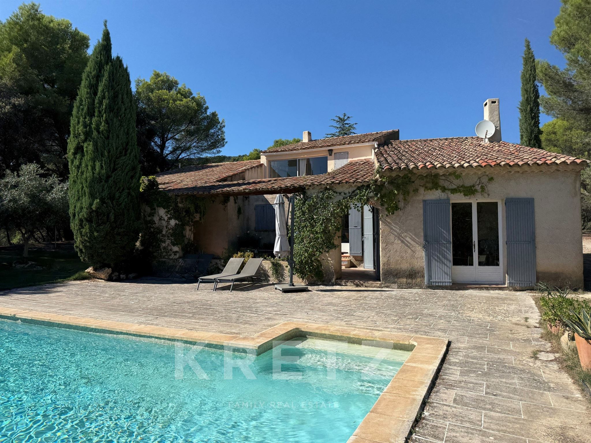 Maison à Lourmarin, l’horizon pour seul voisin