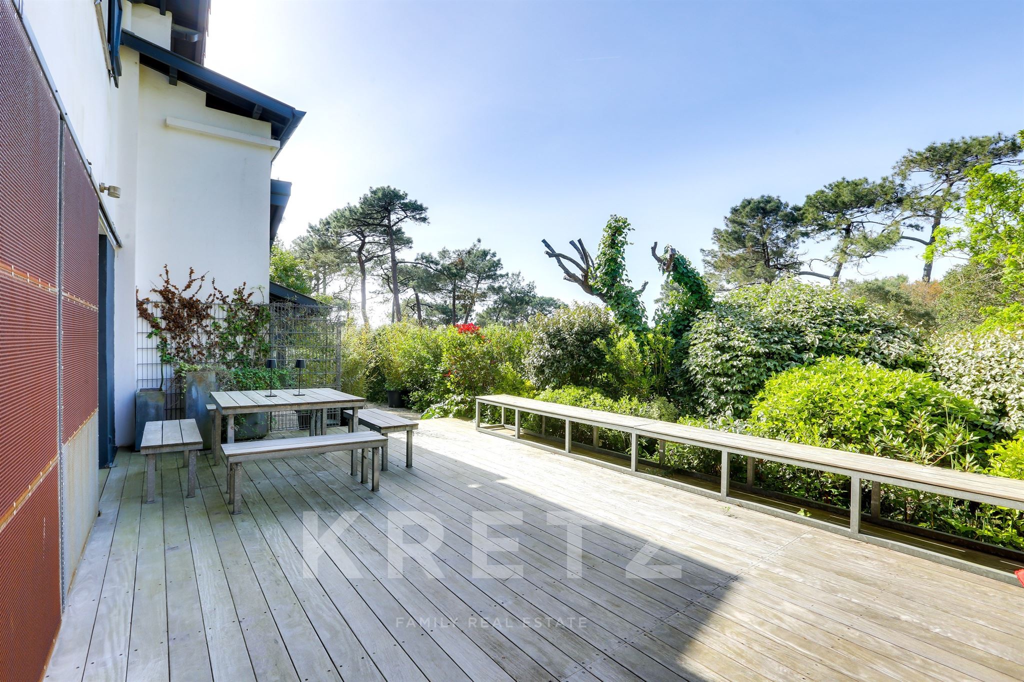 Hossegor, Timeless exceptional villa between lake and ocean
