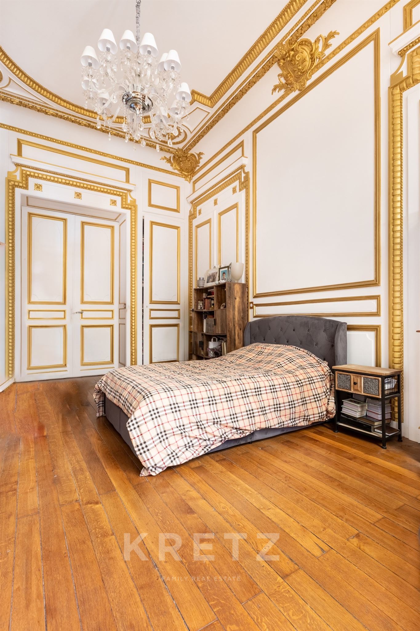 Garden Apartment in a Haussmann-Style Residence