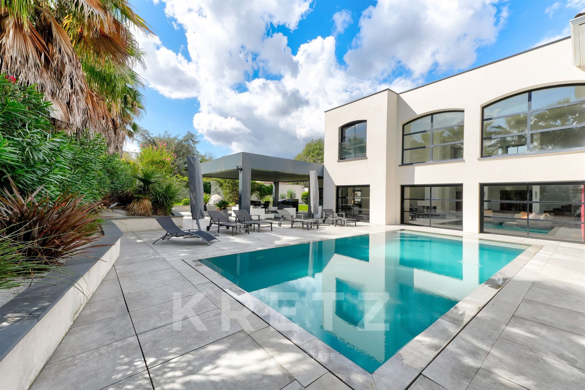 Exclusivité ! Toulouse, Villa hollywoodienne de 420m2 à 8' du métro