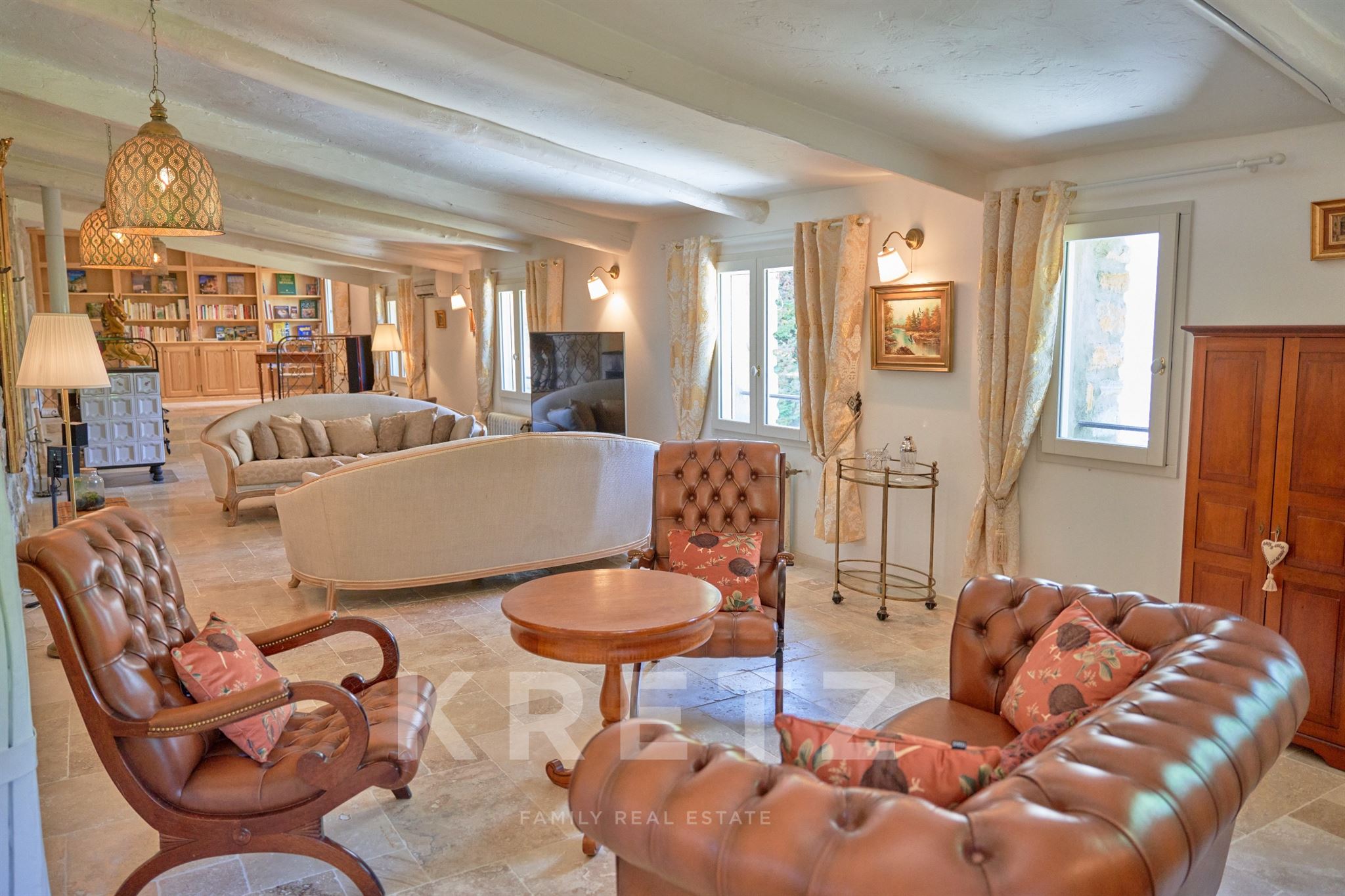 Renovated 18th century residence with swimming pool and garden