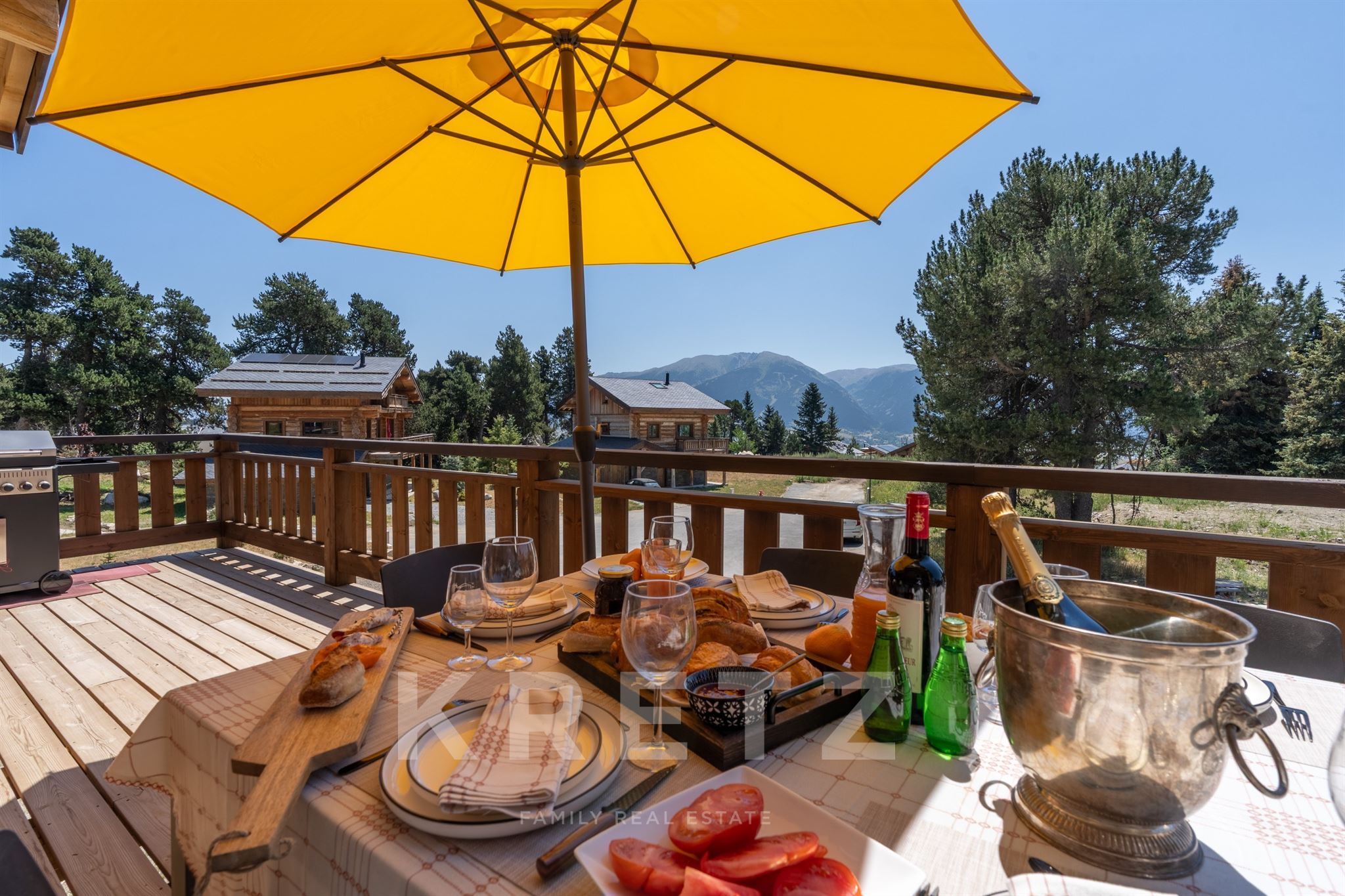 Luxury Chalet for Sale in Font-Romeu – 4 Bedrooms – 200 sqm – Private Gated Residence – Near Ski Slo
