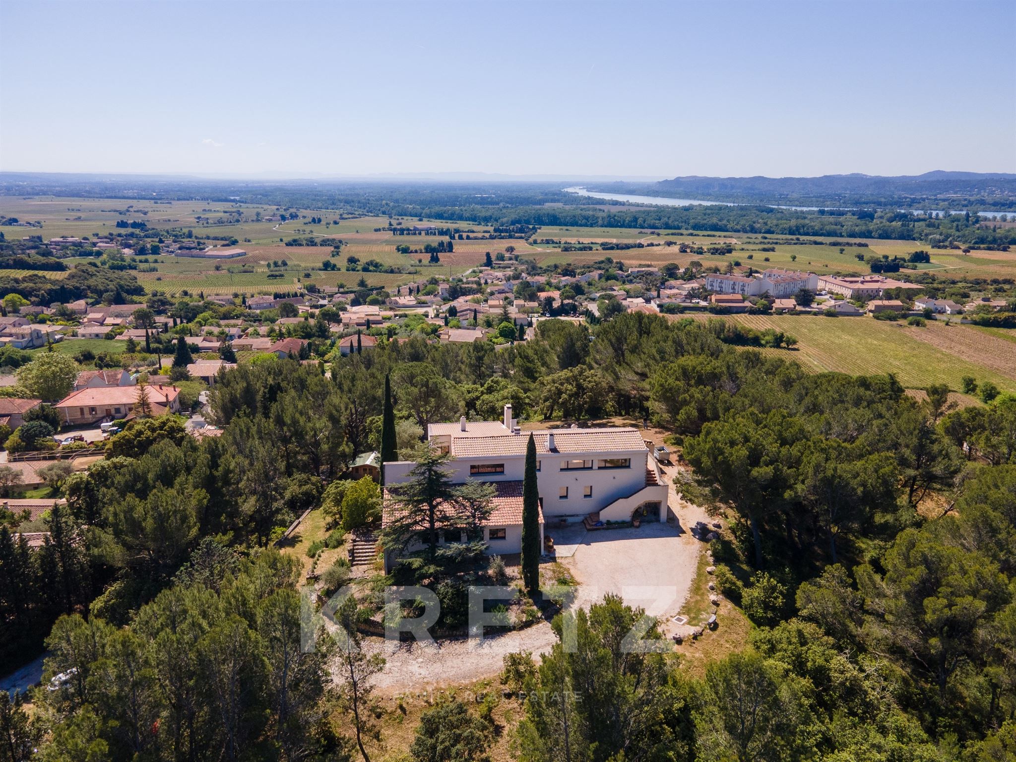Architect-designed house with 360° views - Châteauneuf-du-Pape