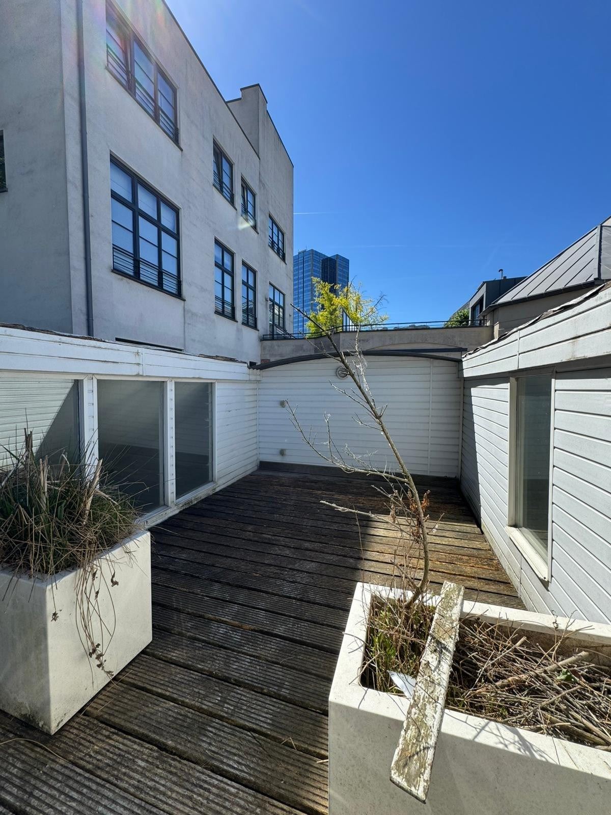 Quartier Flagey loft vendu casco + atelier indépendant.