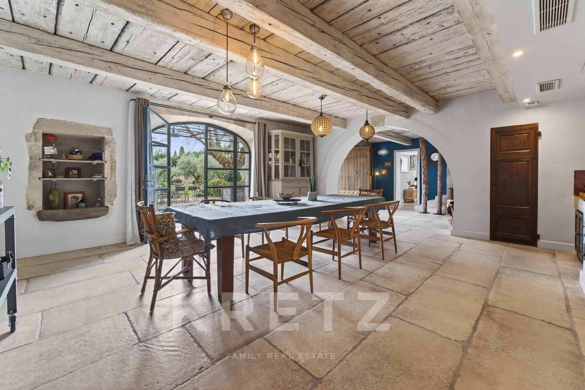 Mas authentique, charme intemporel et art de vivre provençal