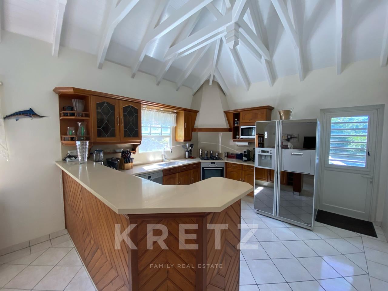 Charming villa overlooking the bay of Saint Jean