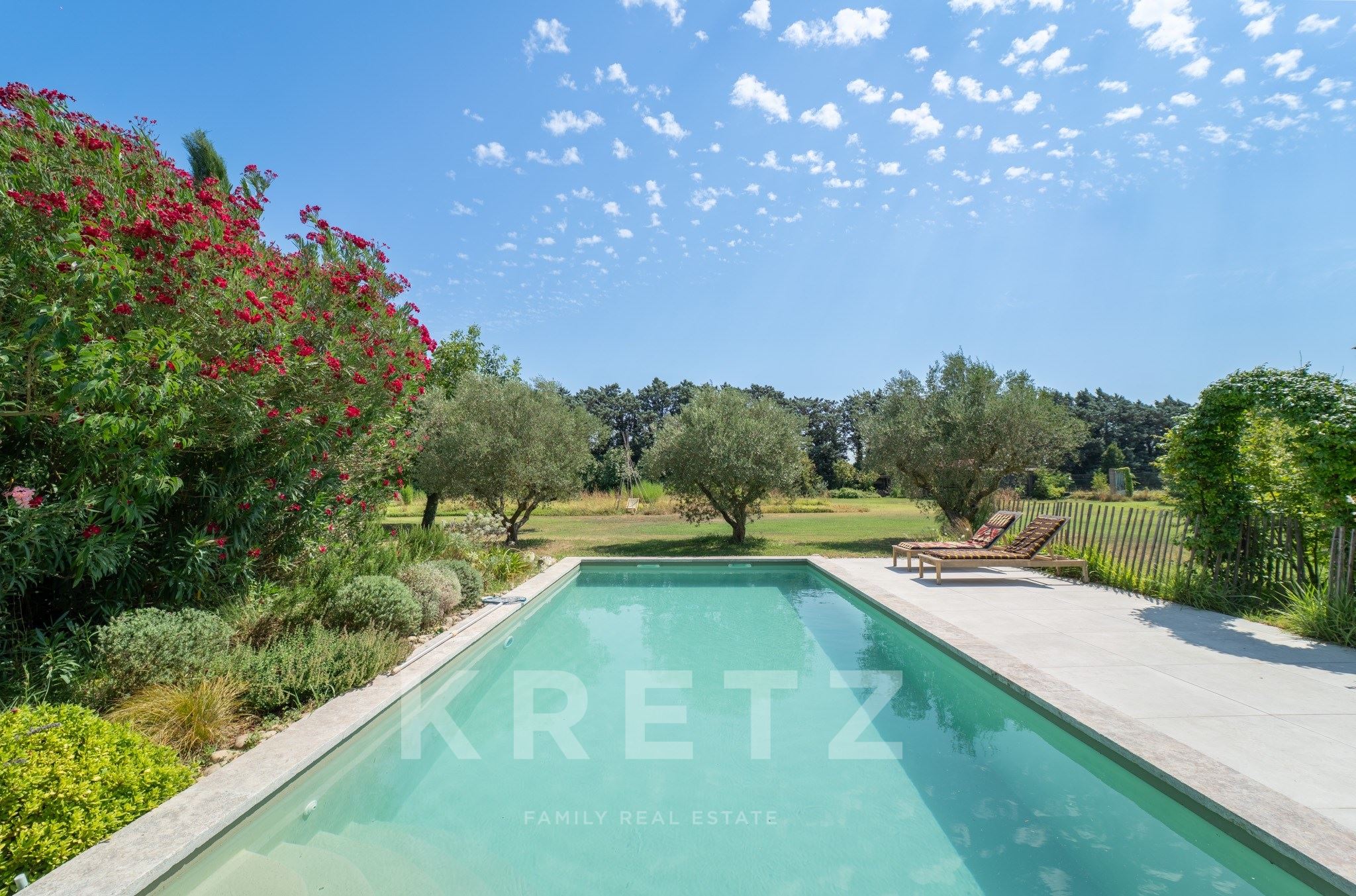 Fully renovated historic farmhouse, 350m² - Châteaurenard (Alpilles)