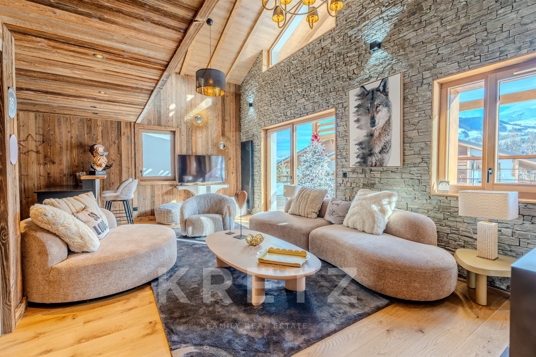 High-end duplex in Megève with Mont Blanc views