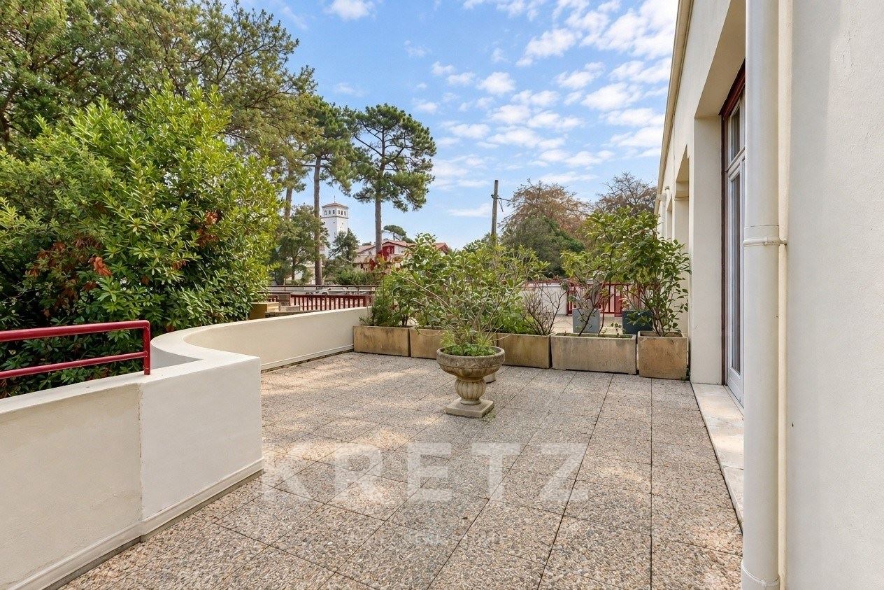 HOSSEGOR CENTRE – Appartement avec plus de 78 m² de terrasse, vue canal
