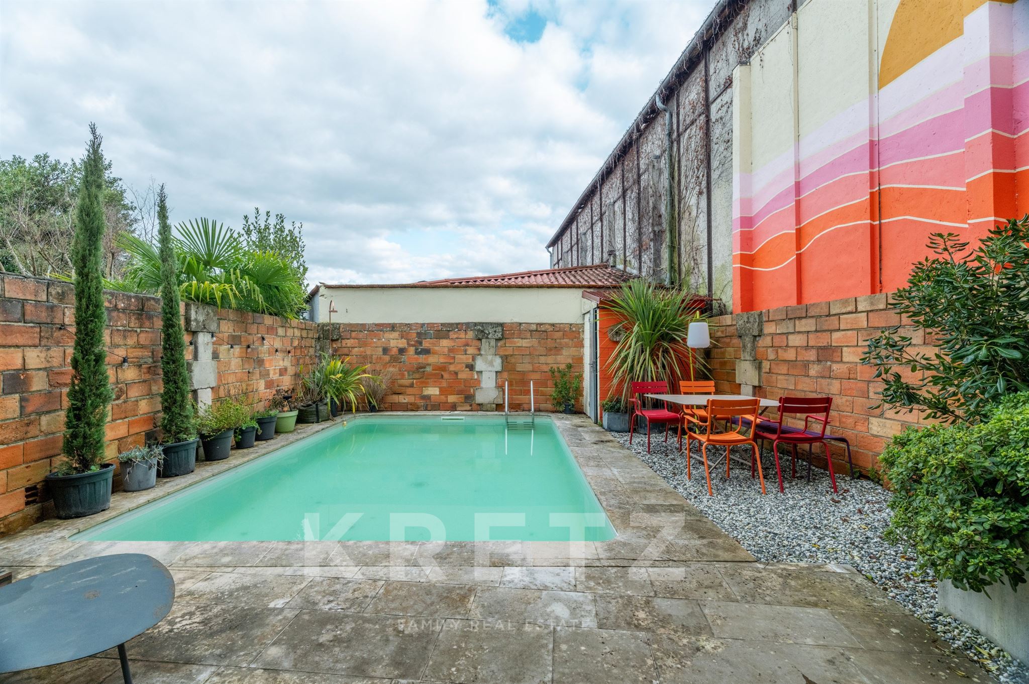 Family Home Renovated 201m² , 5 Bedrooms, 6x3 m Swimming Pool, Rooftop Tropézienne Terrace
