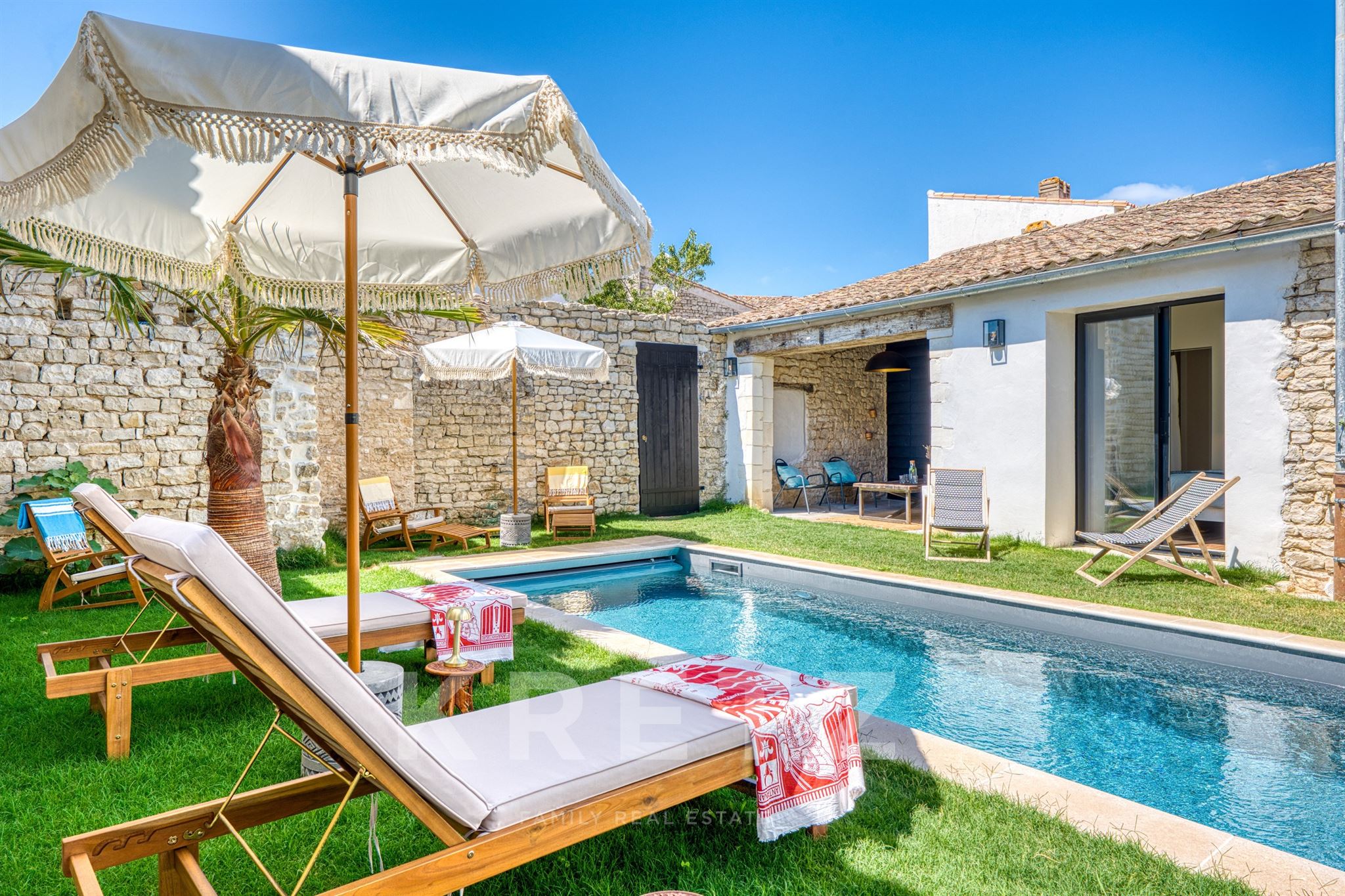Renovated old house-Premium amenities-Pool and absolute peace and quiet