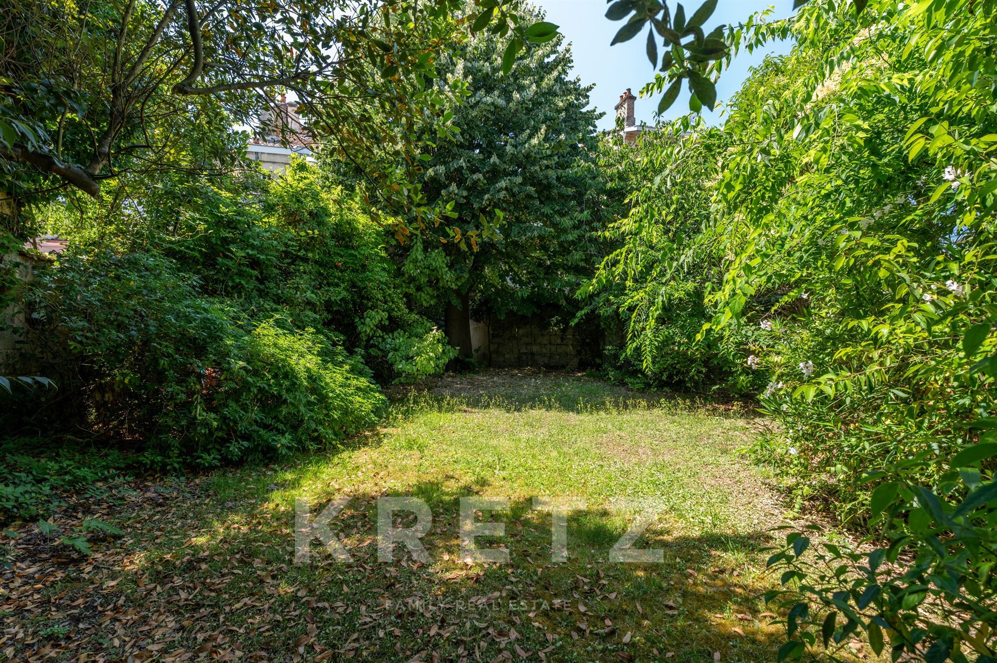 BORDEAUX SAINT-GENÈS, Hôtel particulier bourgeois avec jardin 300m²