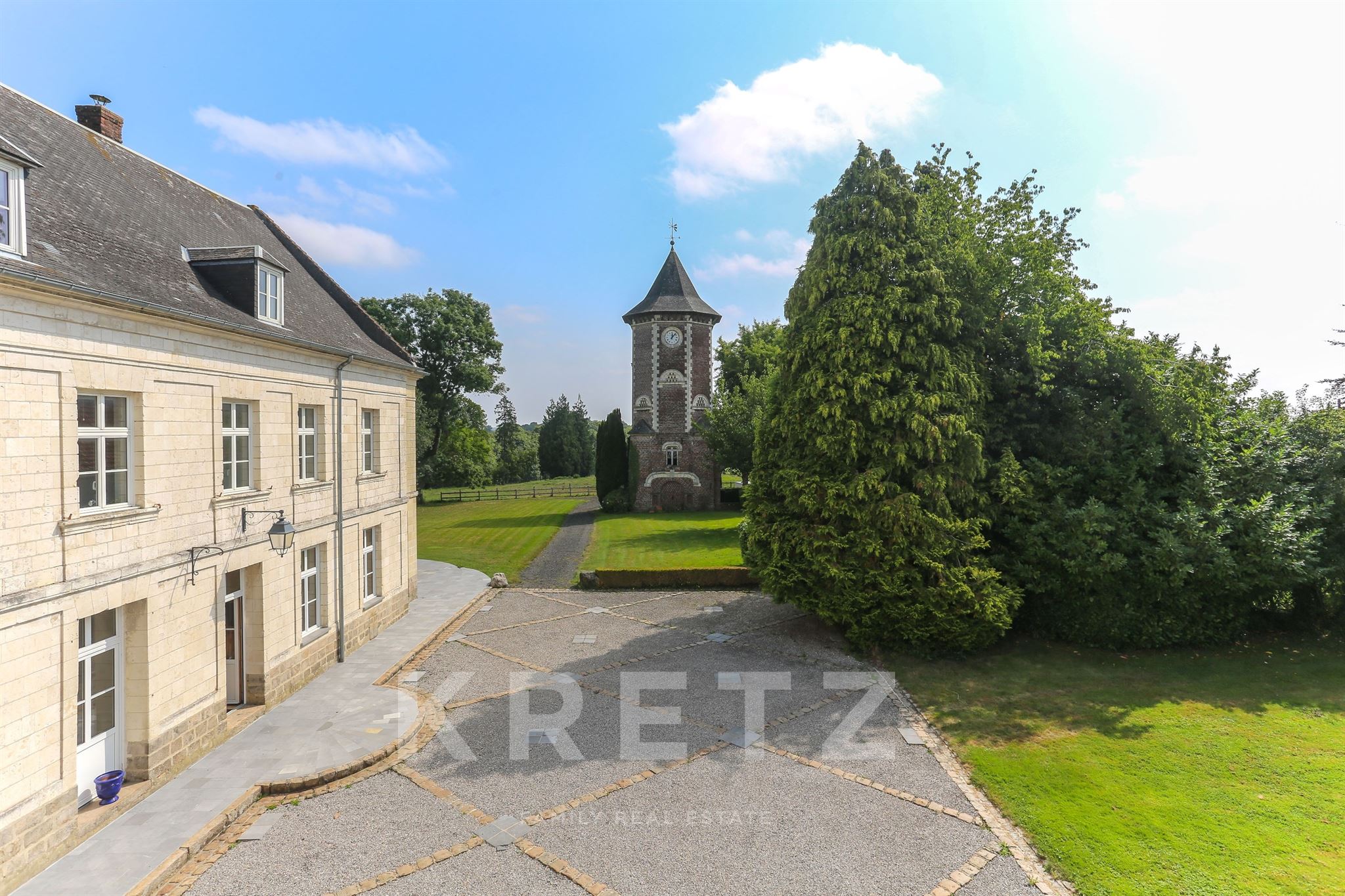 Character property on the Amiens-Arras axis