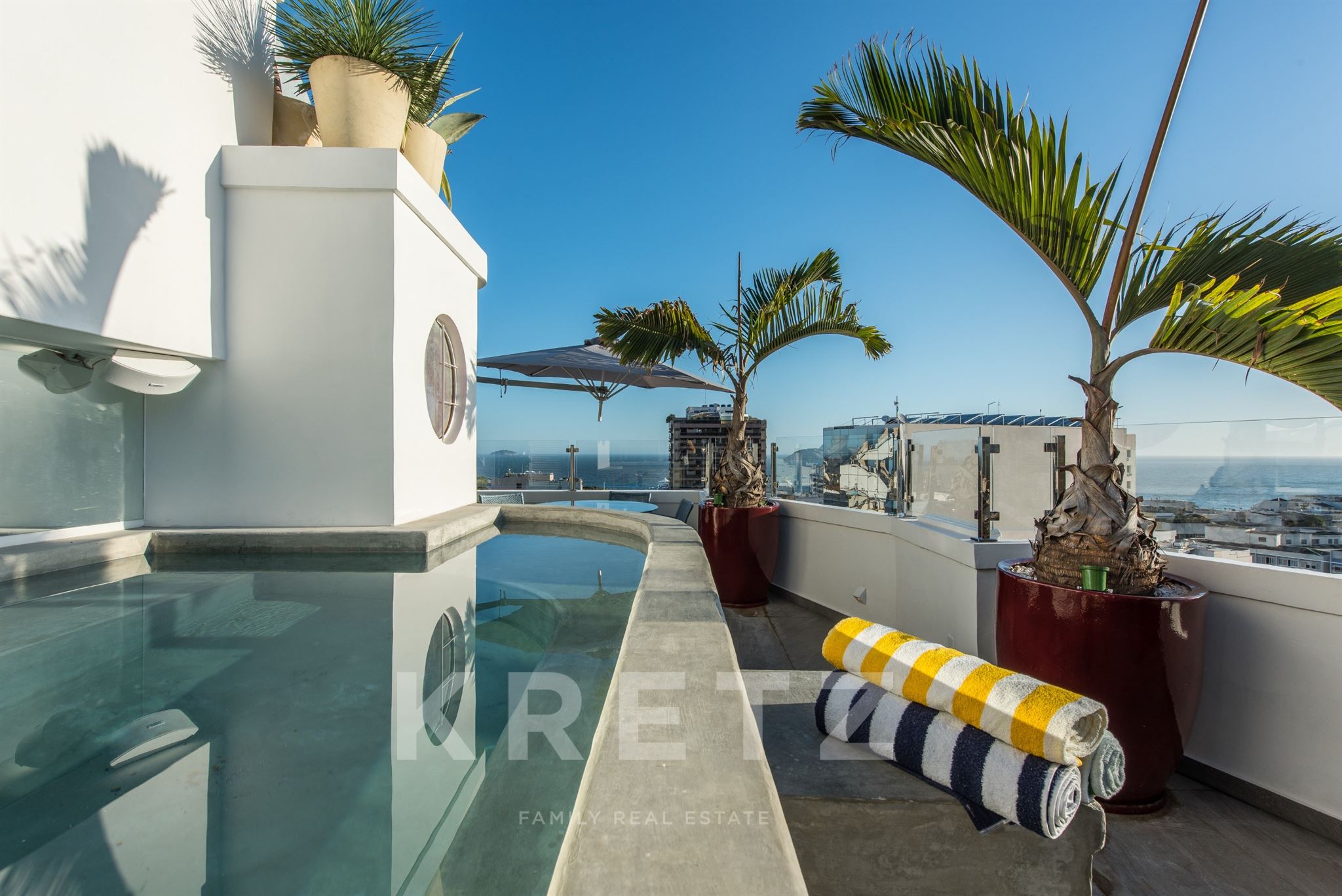 Penthouse de luxe avec piscine