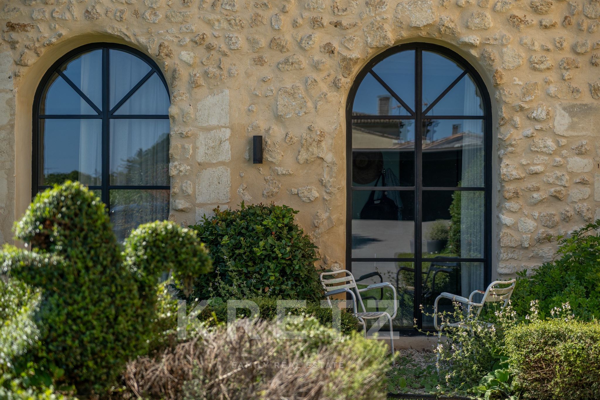 Bordeaux rive droite — Domaine d'exception, 580m² de bâtis, Parc Signature 8850m² & Piscine Bali