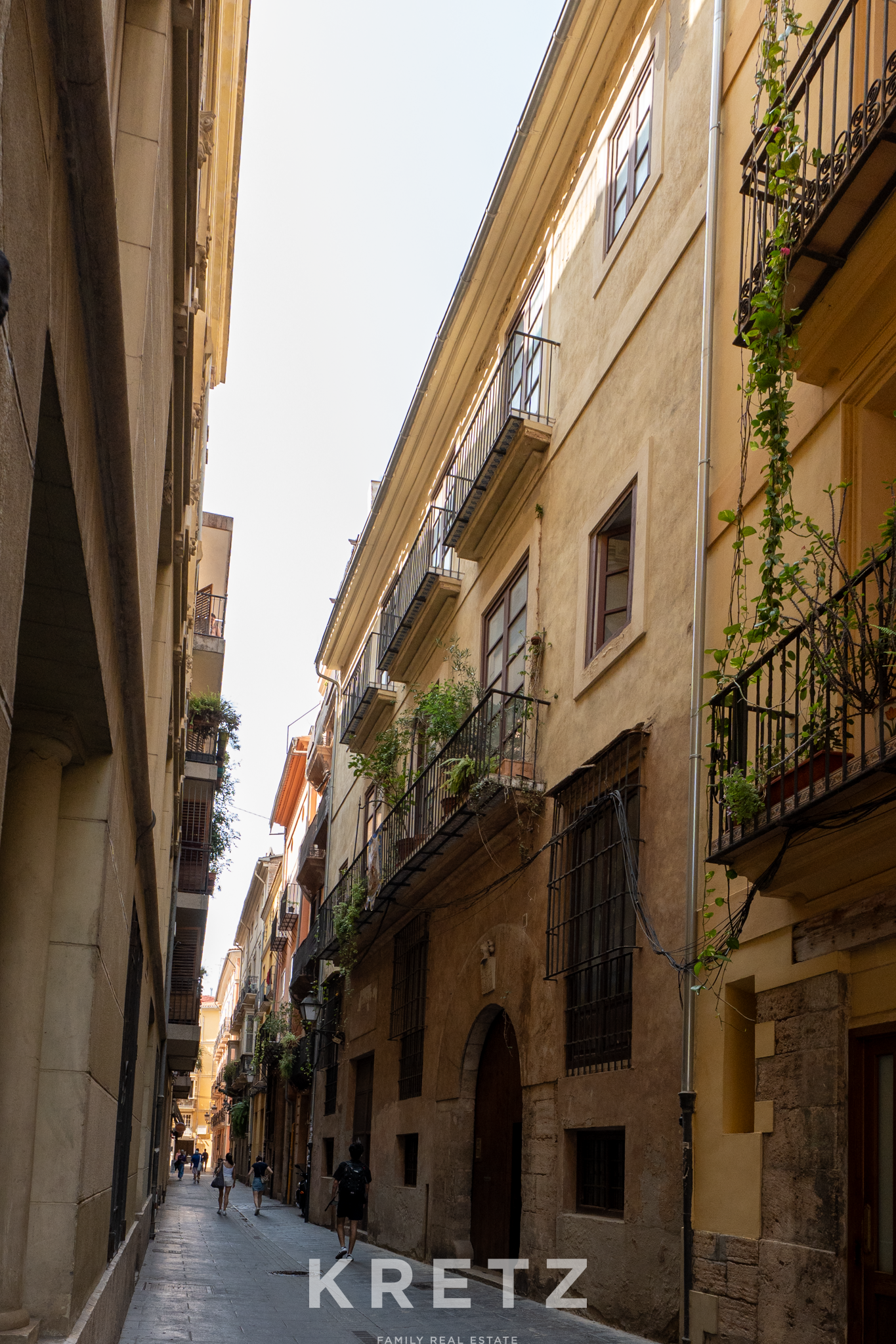 Investment building in Valencia