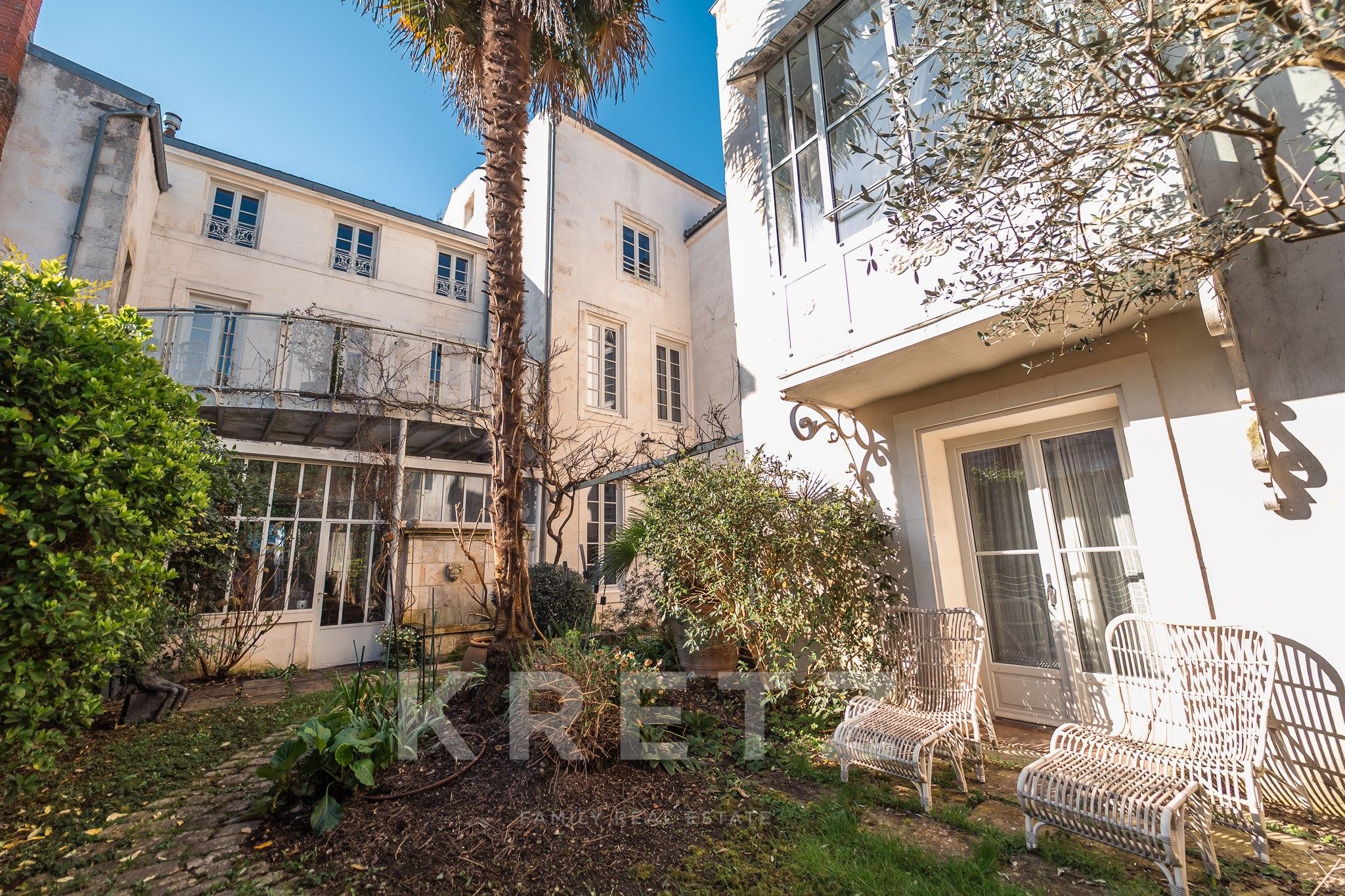 EXCEPTIONAL – Historic Center of La Rochelle