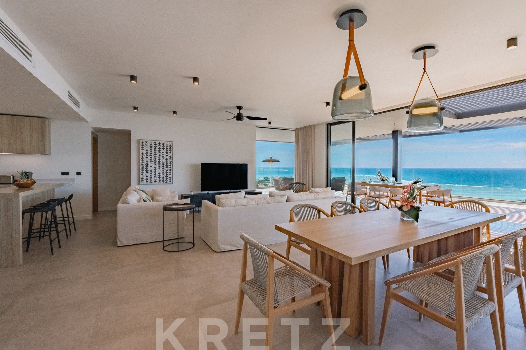 Exceptional penthouse with panoramic views
