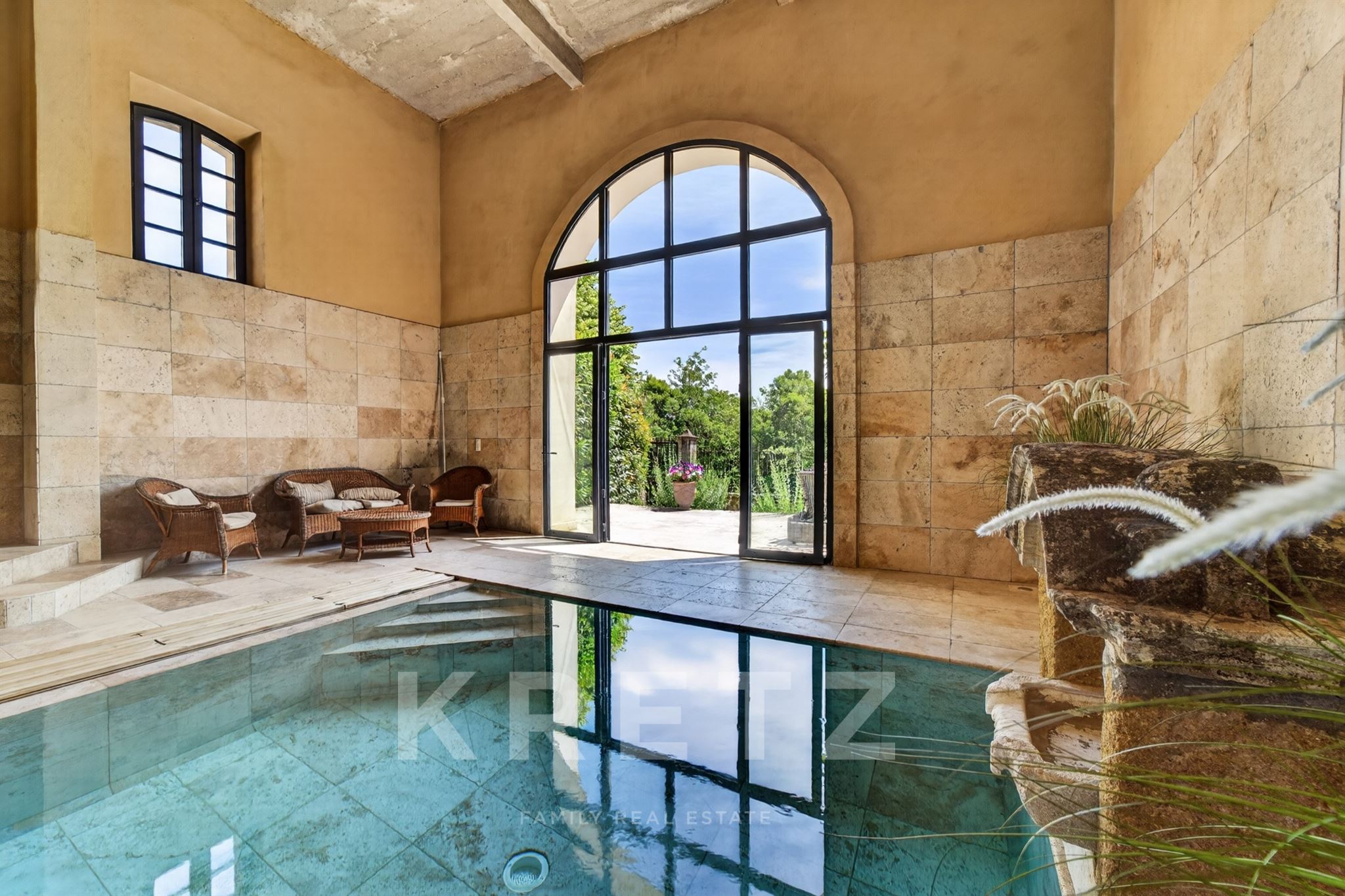 Historic Château for Sale in Provence – 1,300 sqm Luxury Estate on 18 ha with Guest Houses, Vineyard