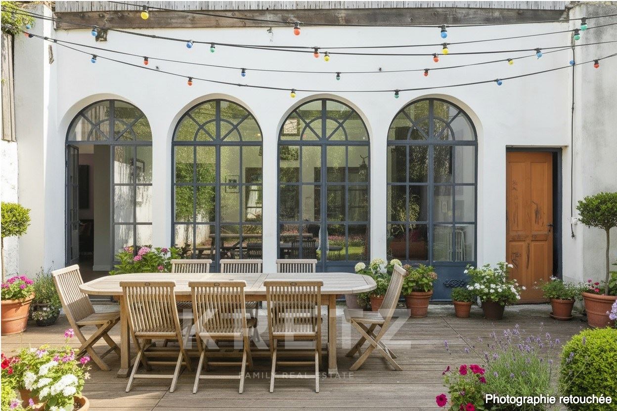 Exceptionally spacious loft with garden