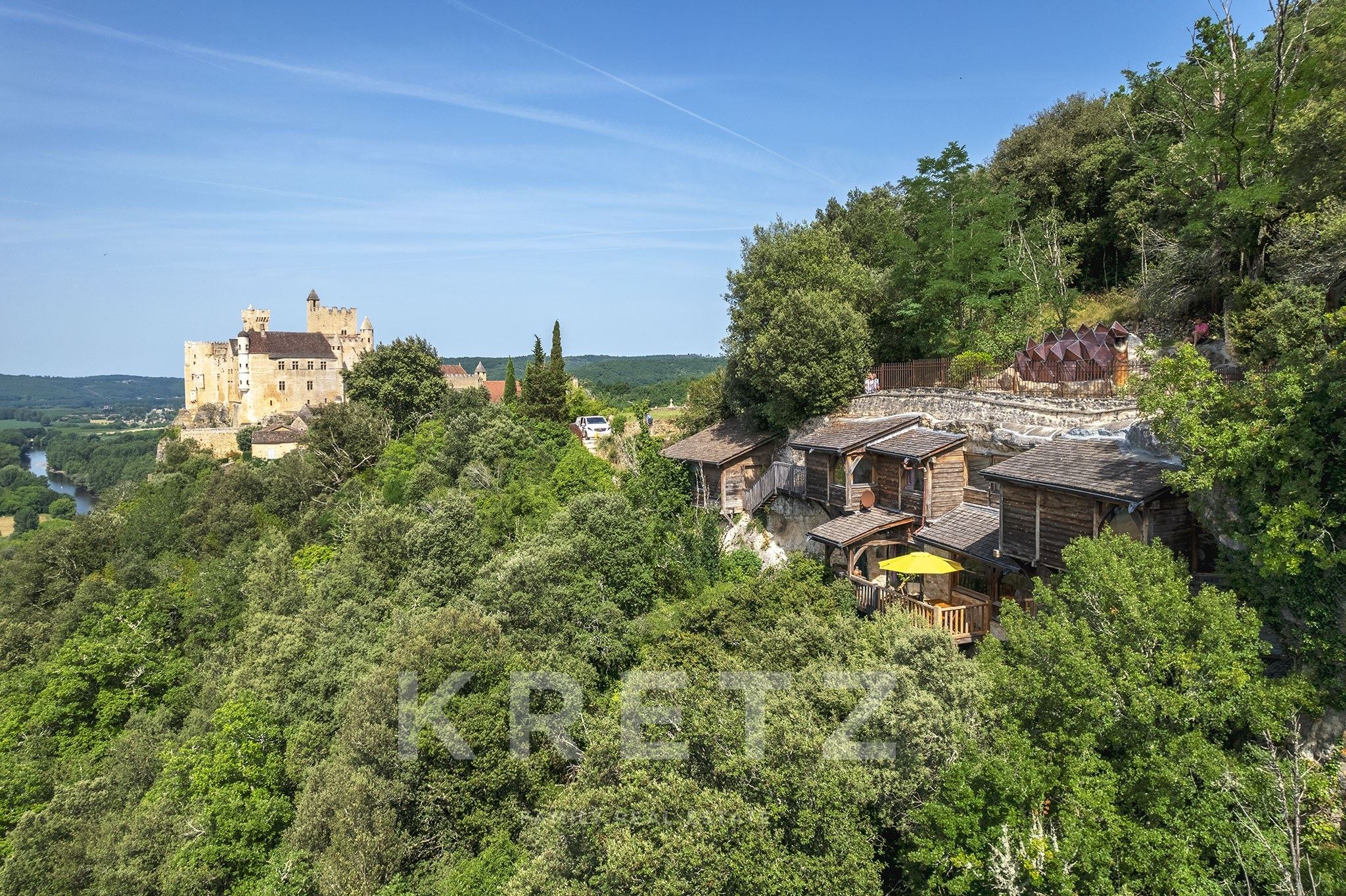Troglodyte house in the heart of the Périgord Noir