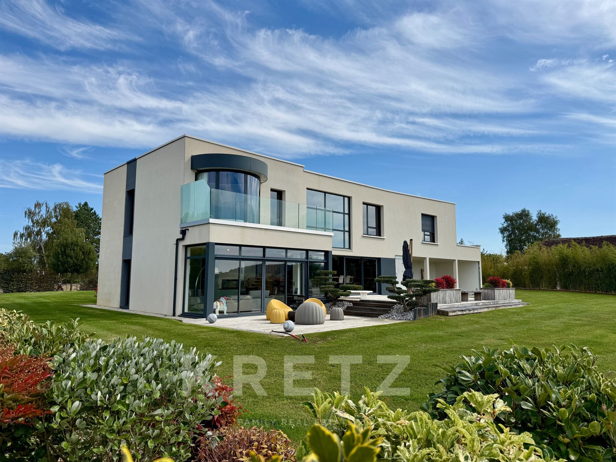 Rare Contemporary Architect’s House in the Pays d’Auge (2020) – 280 m² Garden 2000m2
