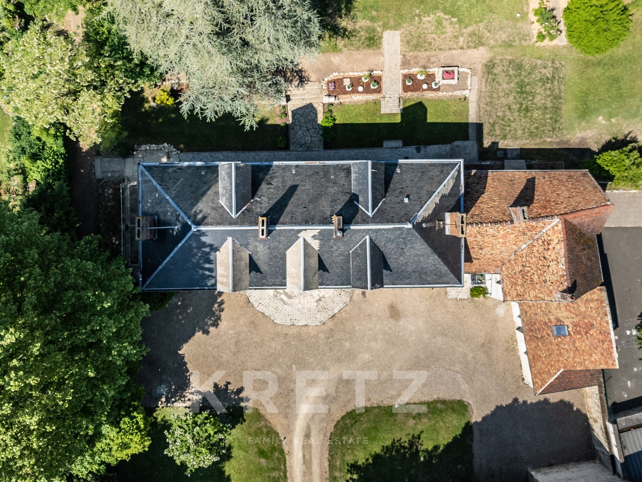 Elegance of an 18thᵉ century manor in the heart of the Vexin