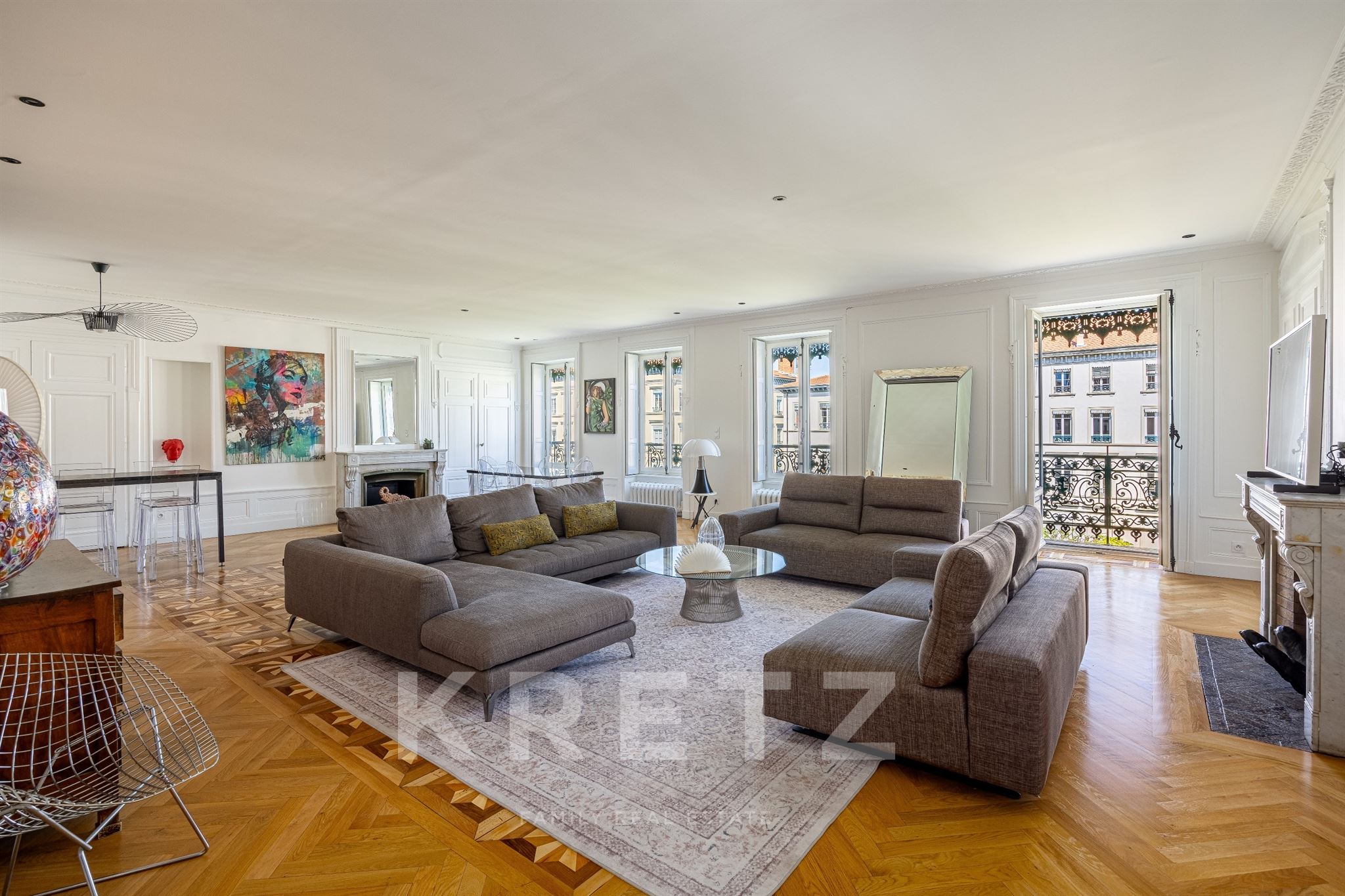 LYON 6 — APARTMENT IN HIGH FLOOR — 175 M2 — UNOBSTRUCTED VIEW — BALCONY