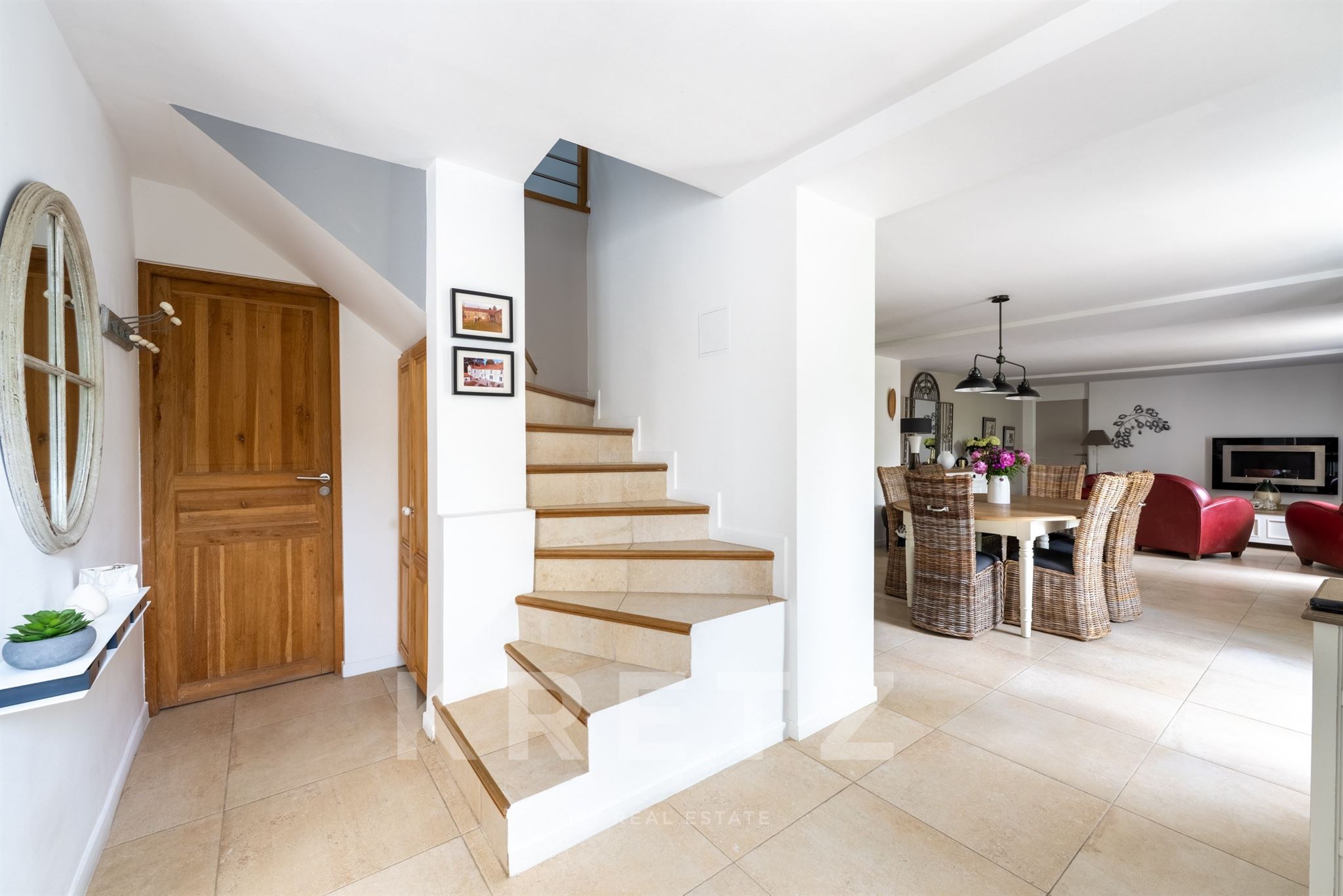 BRUYÈRES-LE-CHÂTEL - Elegantly renovated former farmhouse