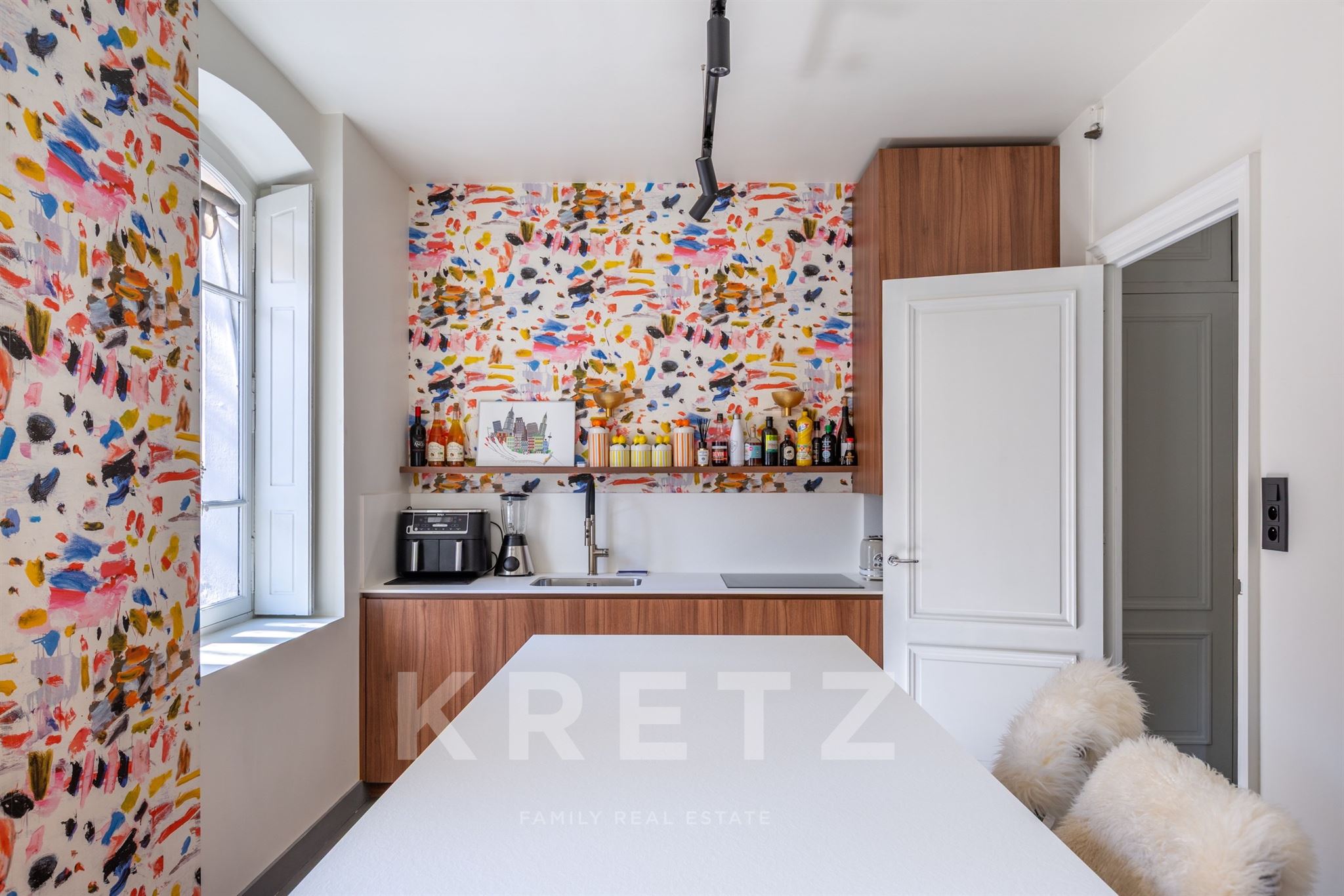 LYON 6 - TOP-FLOOR APARTMENT