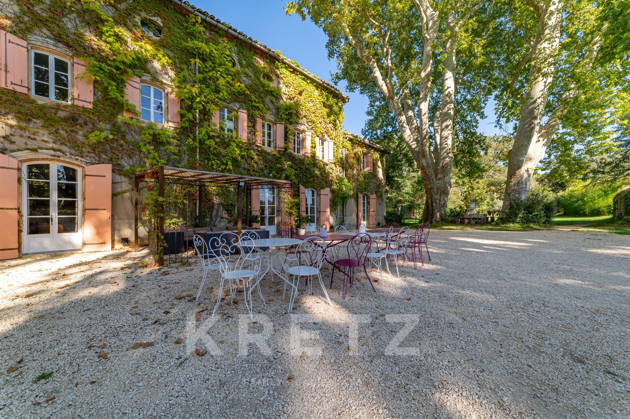 Chateau with Outbuilding and Private Beach in Provence