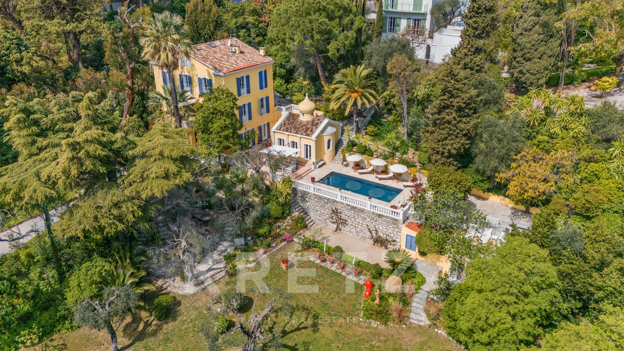 House with swimming pool - Nice close City Centre