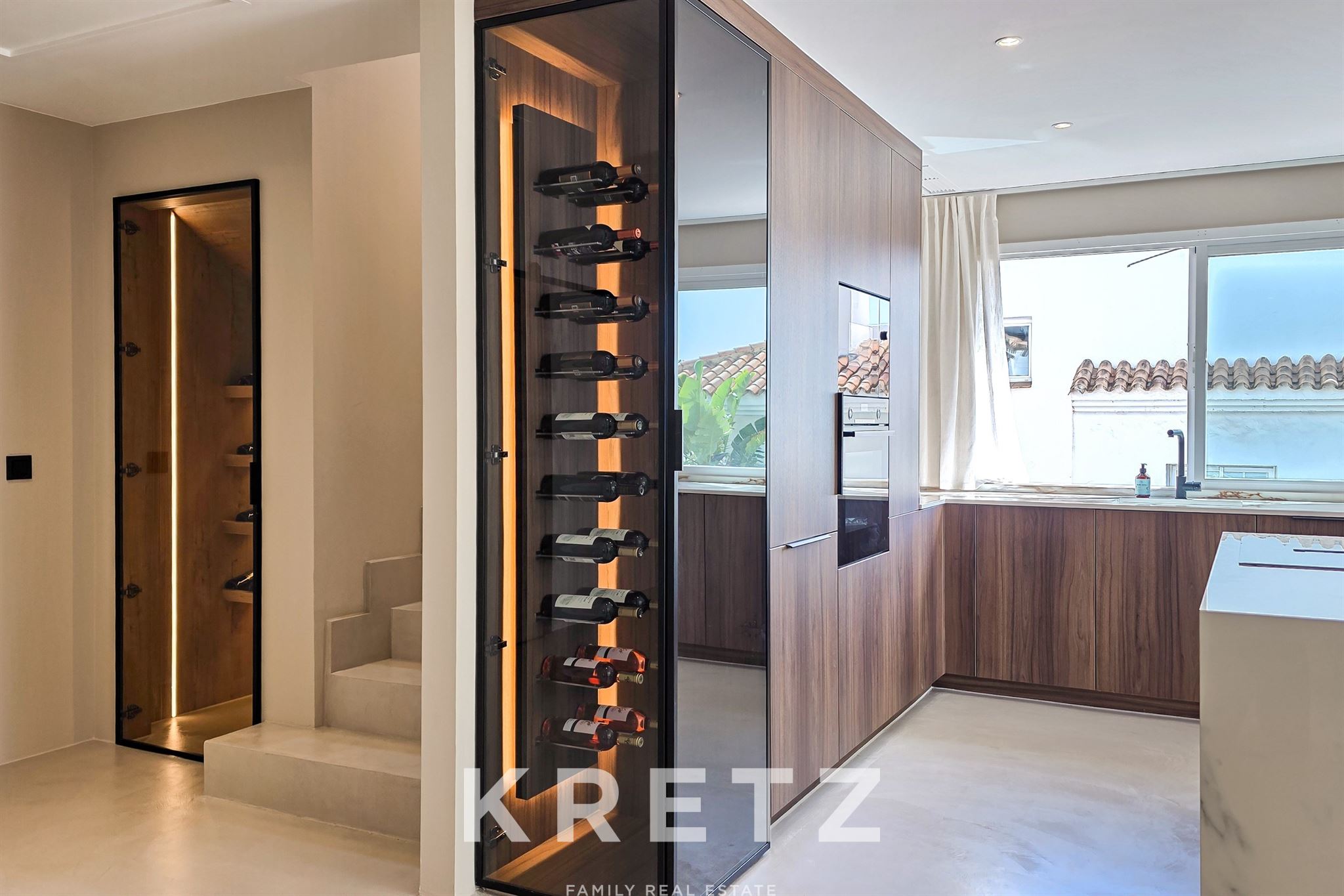 High-end duplex with terraces