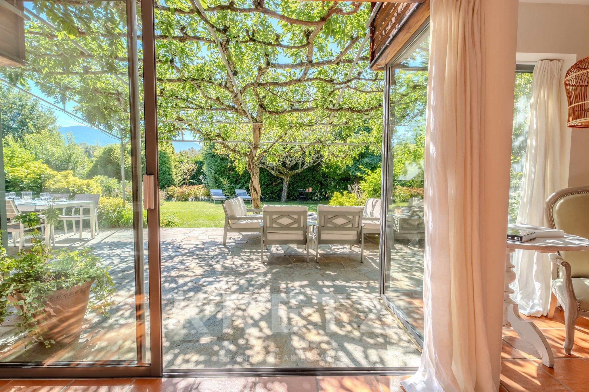 Sévrier 8-room house 300 metres from Lake Annecy with views of La Tournette
