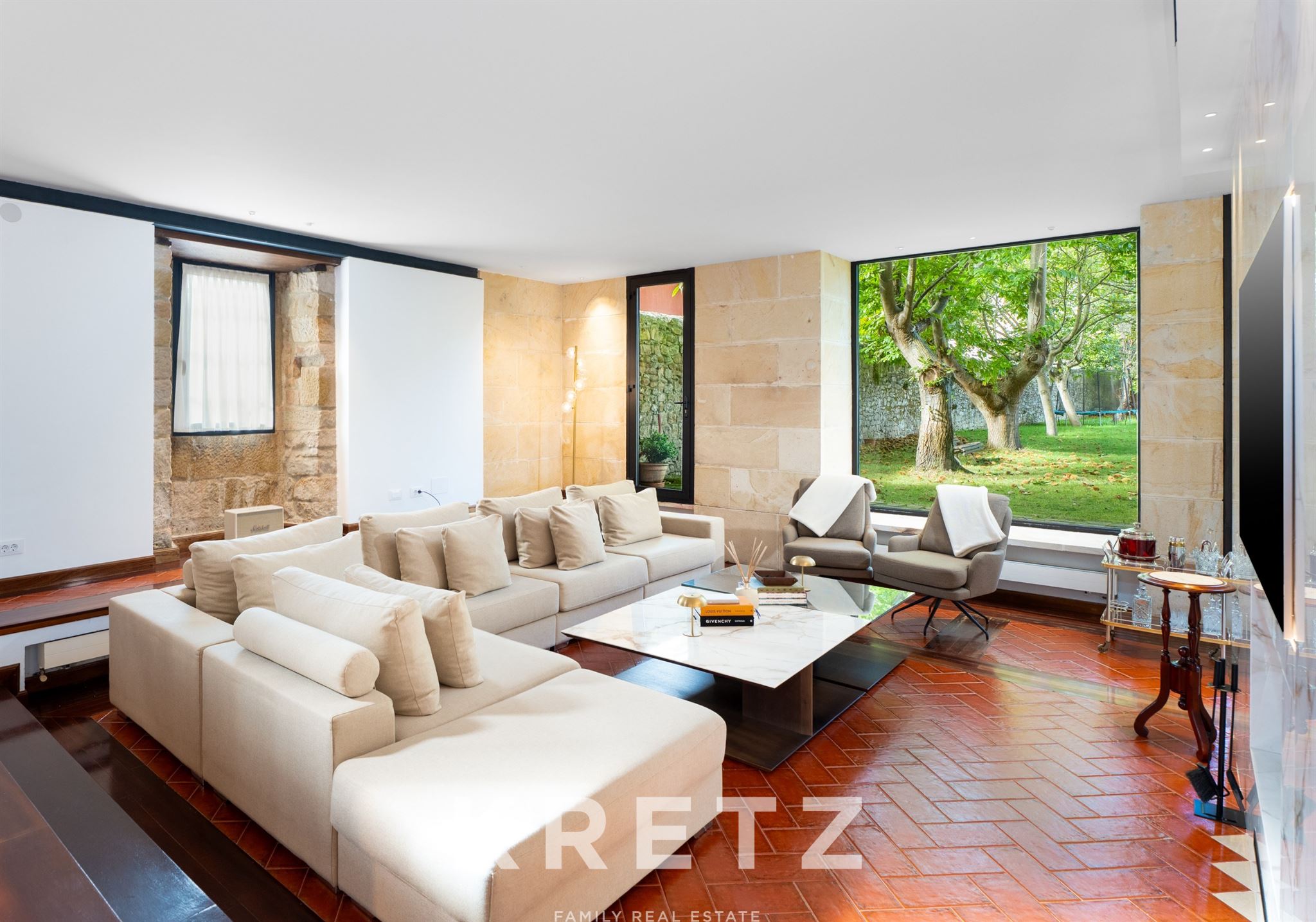 Restored historic manor house in the heart of Liérganes