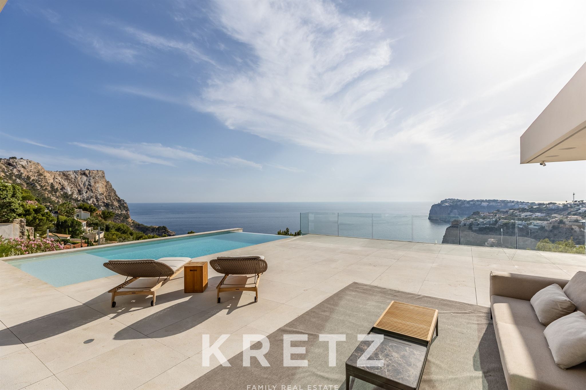 Prestigious Contemporary Villa with Sea Views and Panoramic Rooftop Solarium in Cala Llamp, Port d’A