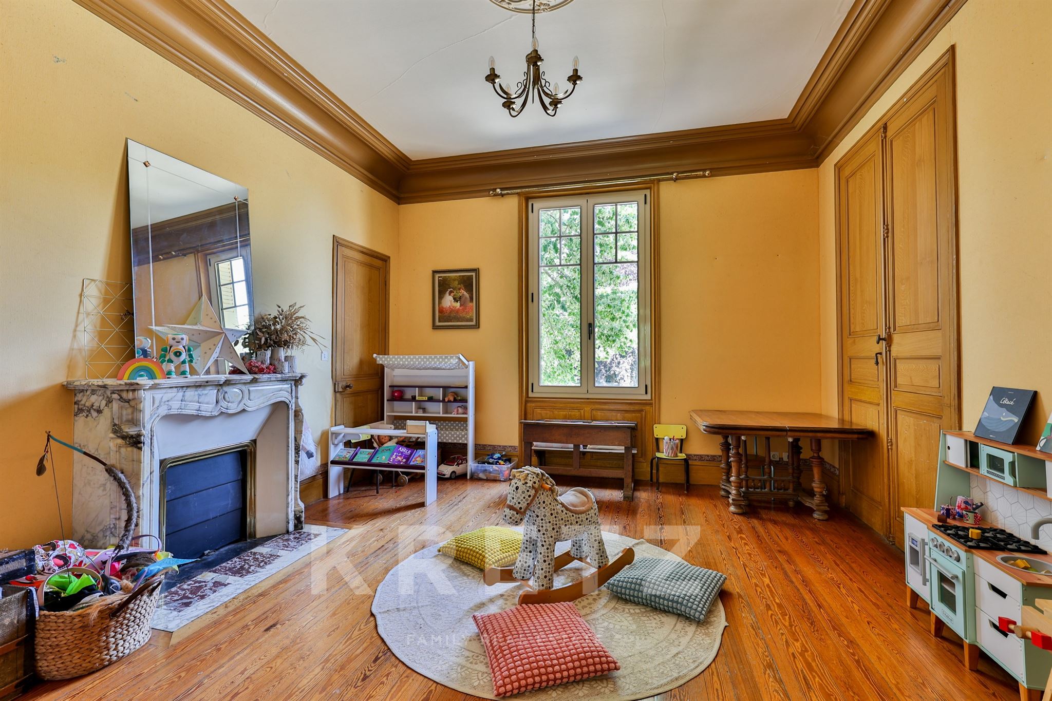 Charming Event Estate near La Rochelle – 1.2-hectare park & strong event potential