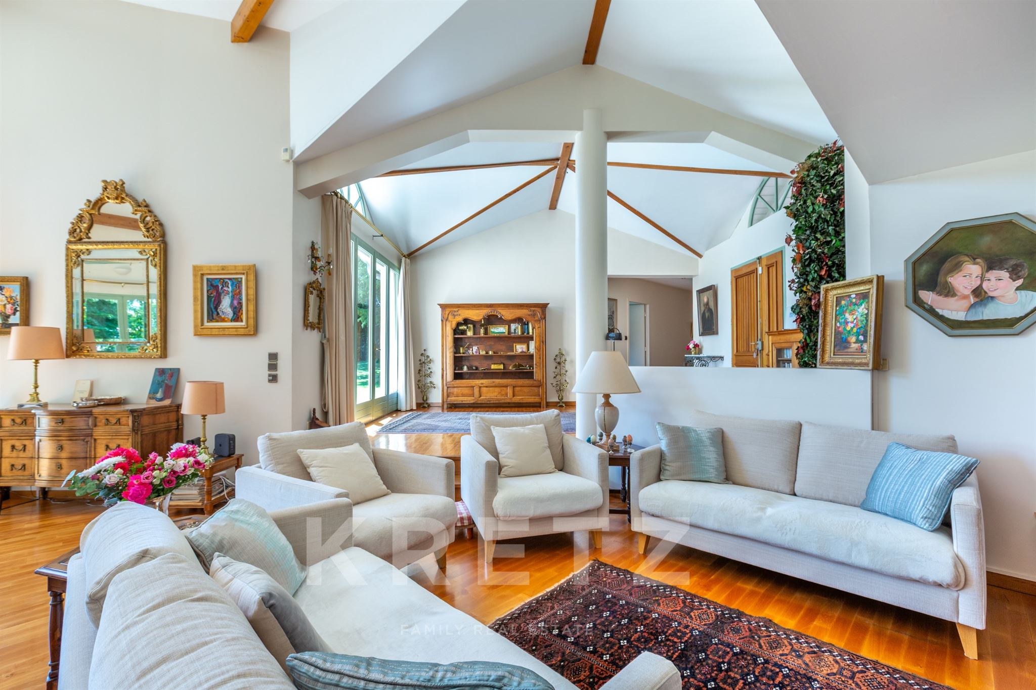 Remarquable maison d’architecte de 370 m² avec Piscine et parc arboré