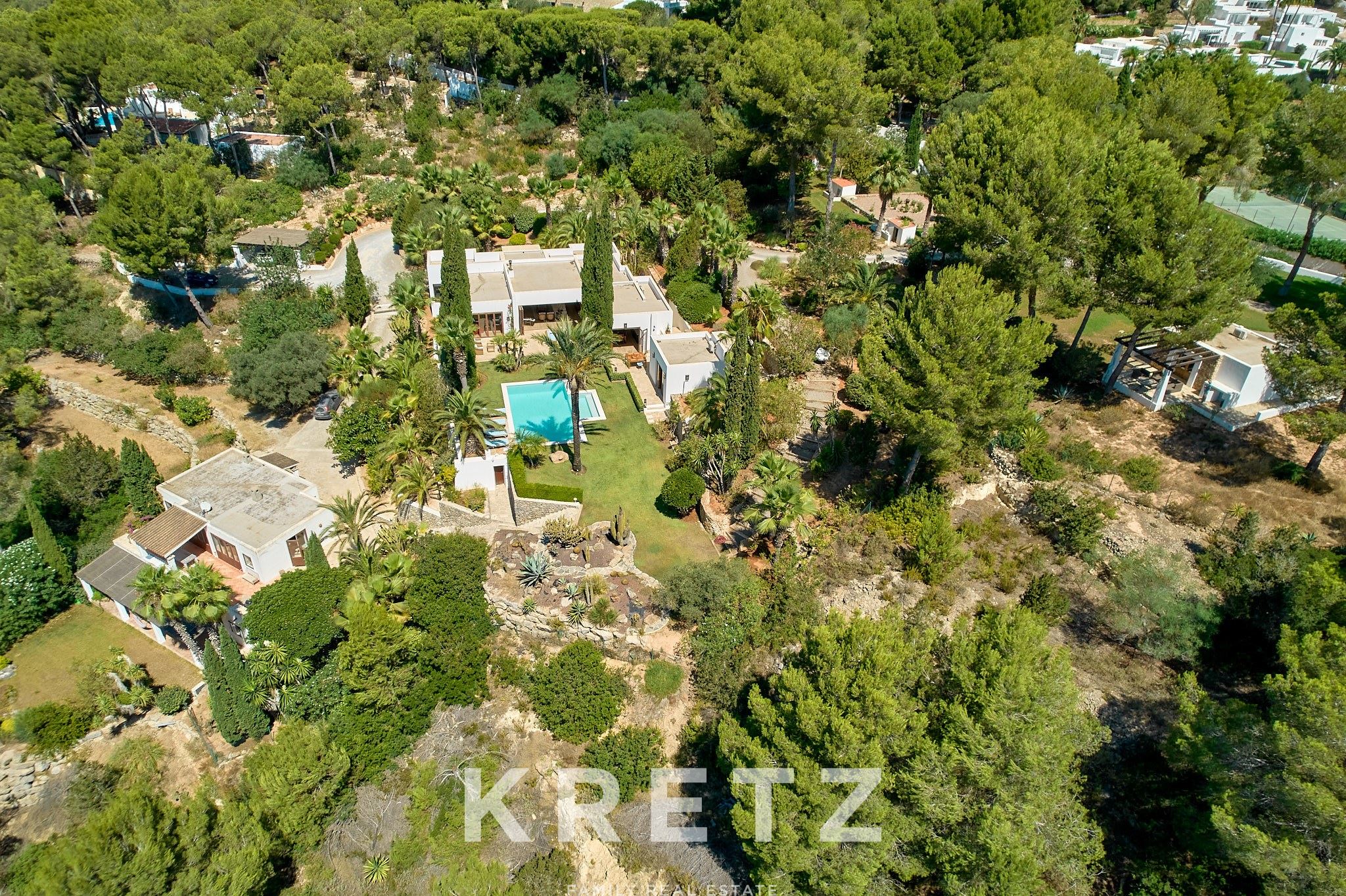 Exceptional Estate with 4 Independent Villas, Pool and Sea View in Cala Jondal, Ibiza