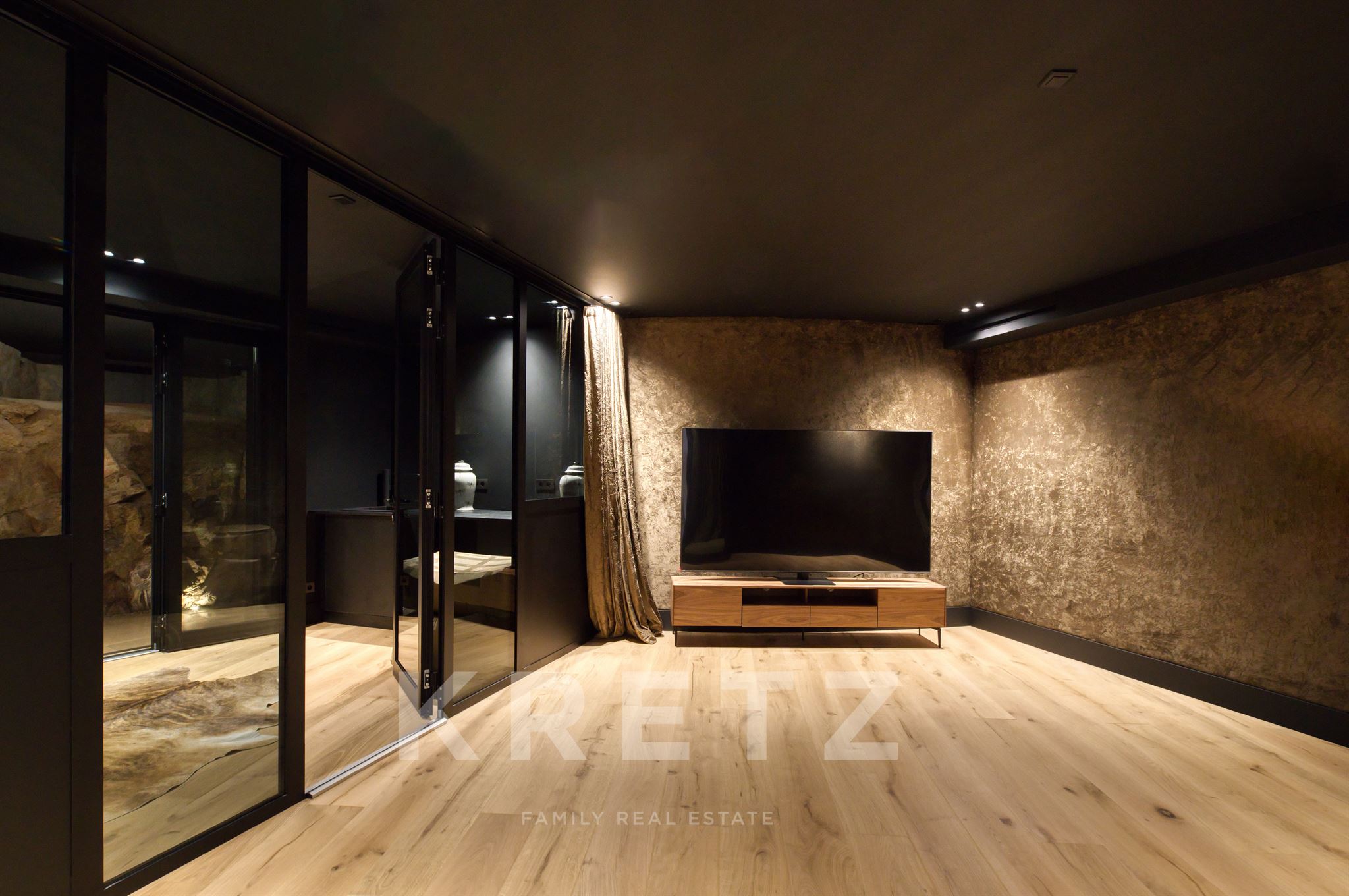 Renovated villa with sea view