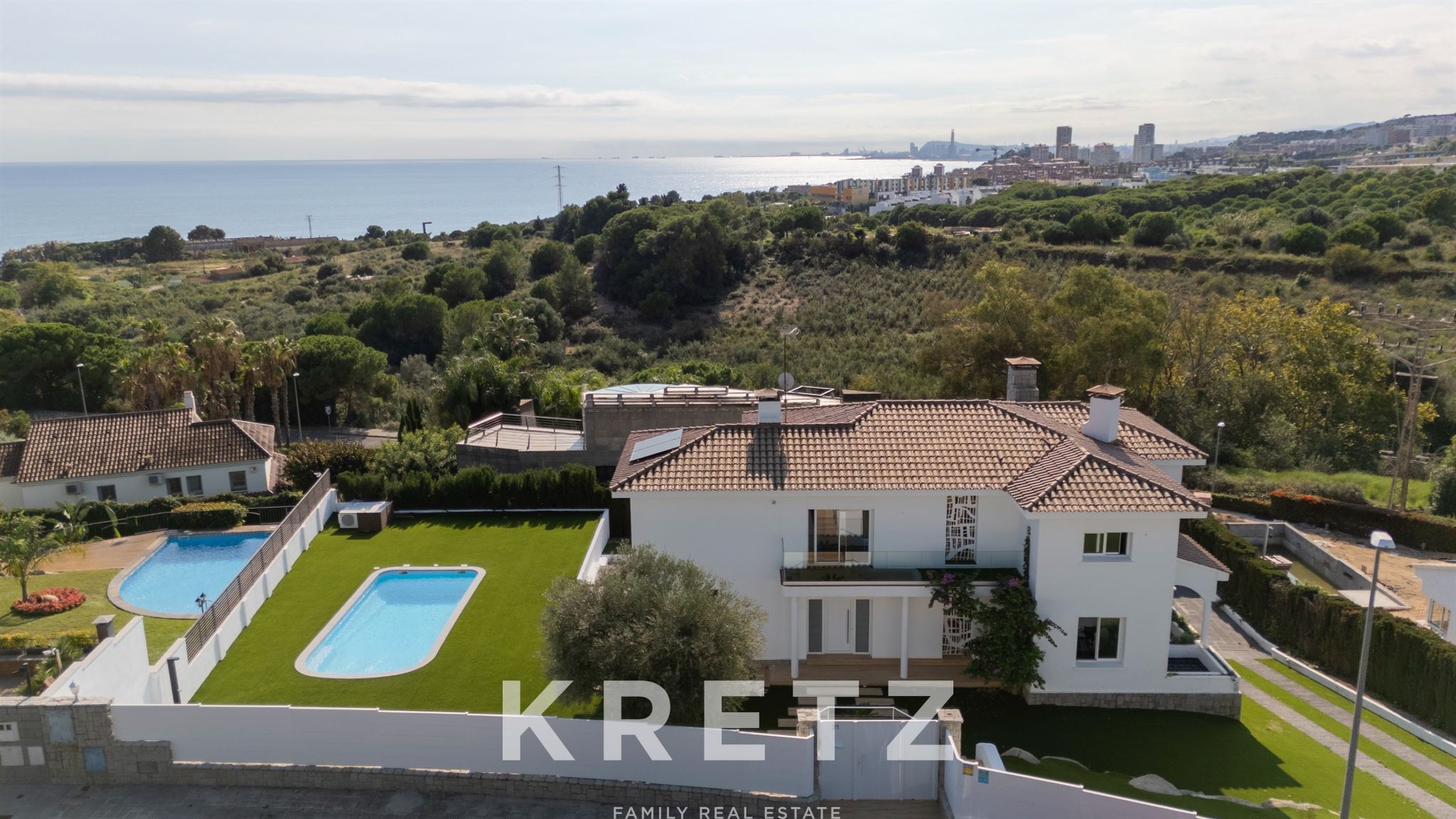 Exclusive newly renovated Mediterranean-View Villa in Can Teixidó, Alella